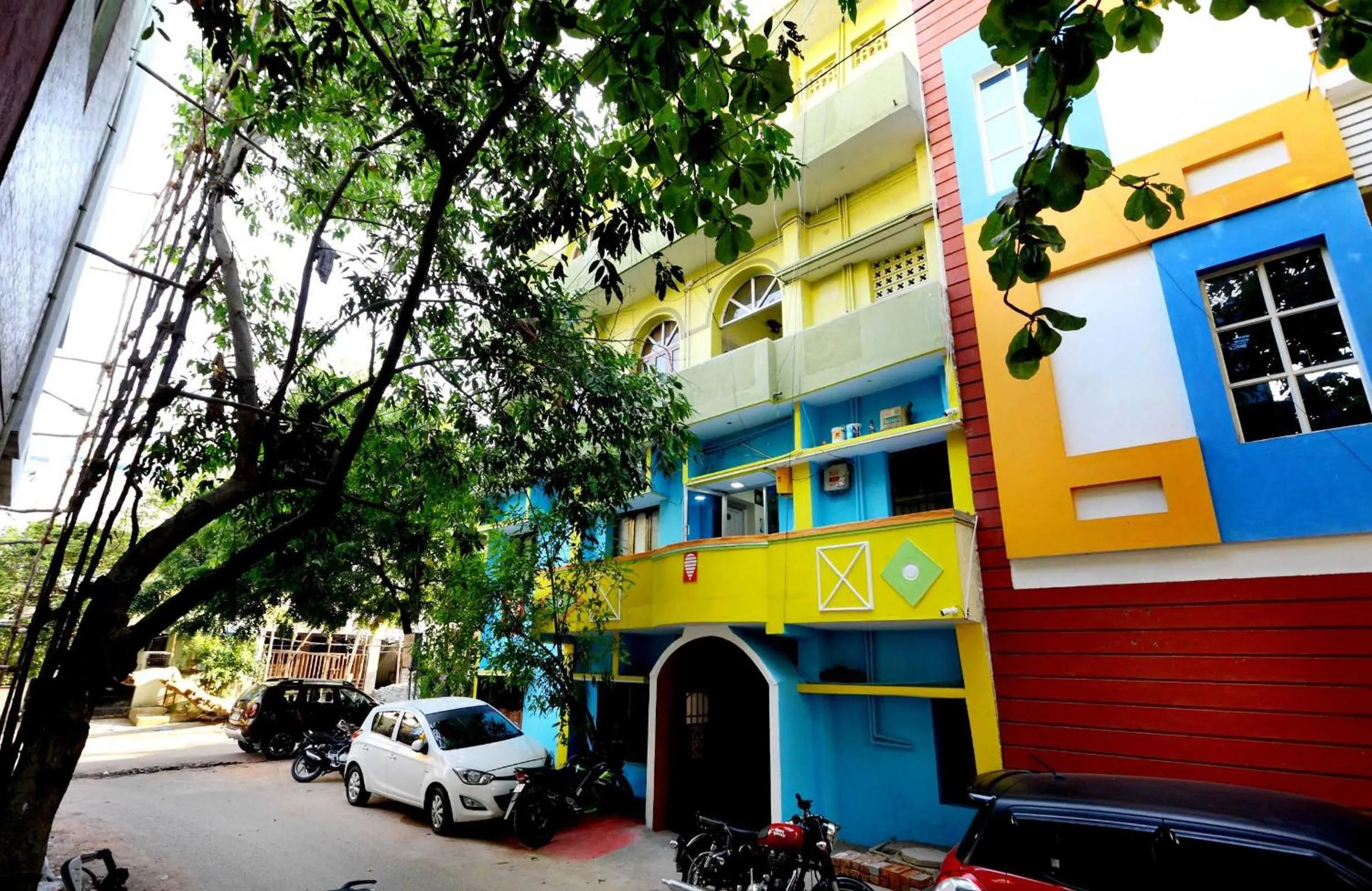Facade/entrance in Hotel O India Gate Par View