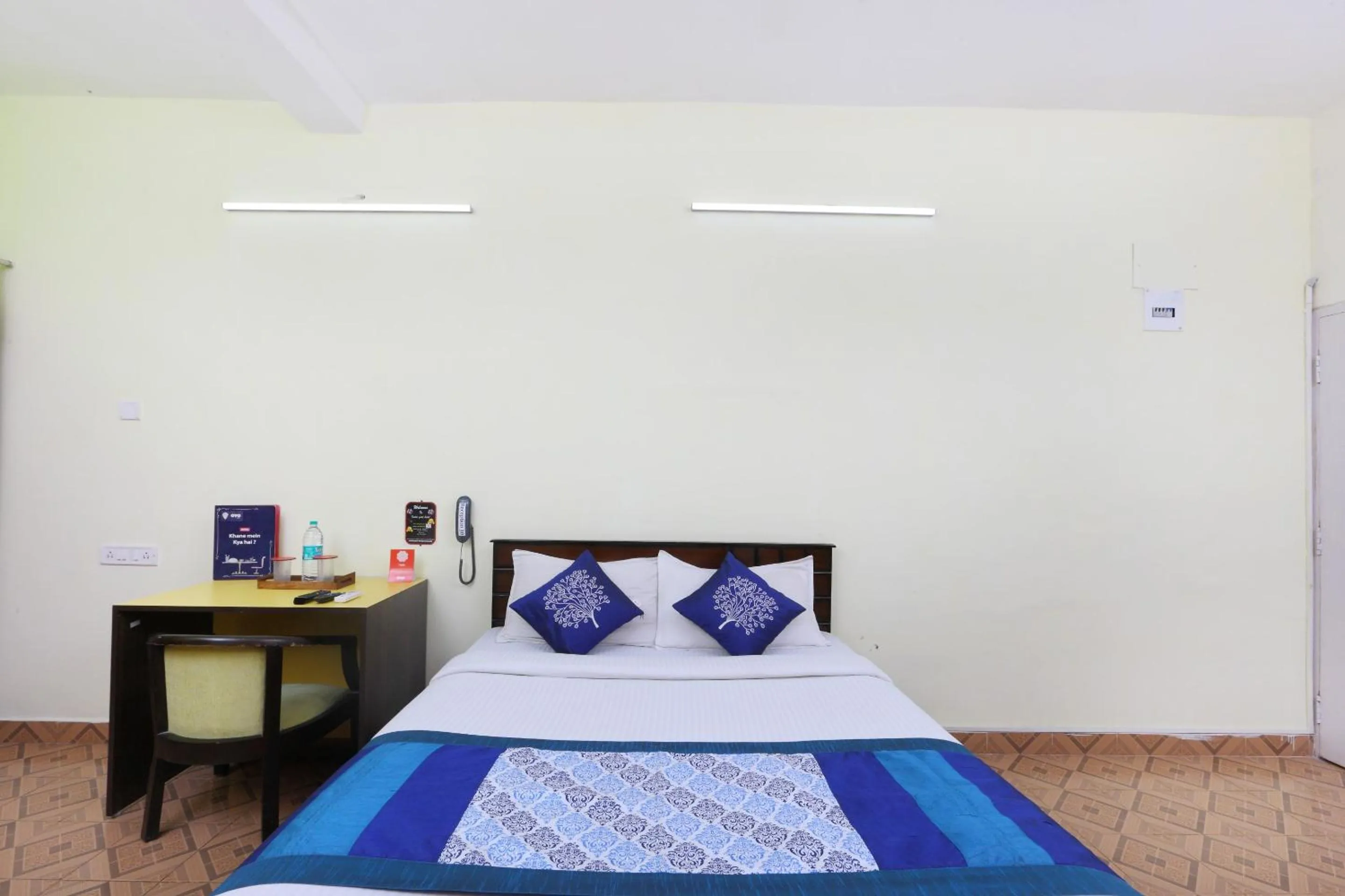 Bedroom, Bed in Hotel O India Gate Par View