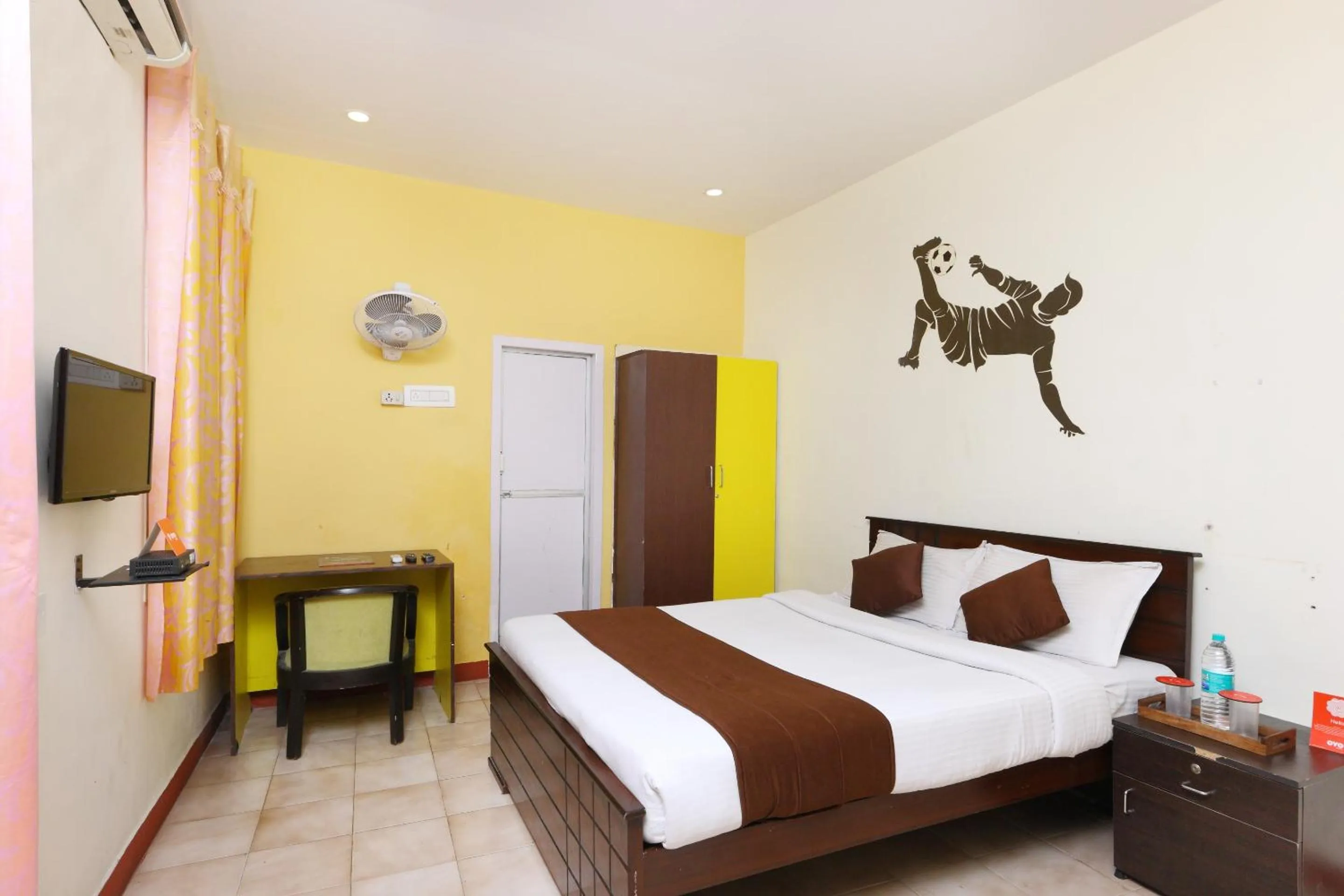 Bedroom, Bed in Hotel O India Gate Par View