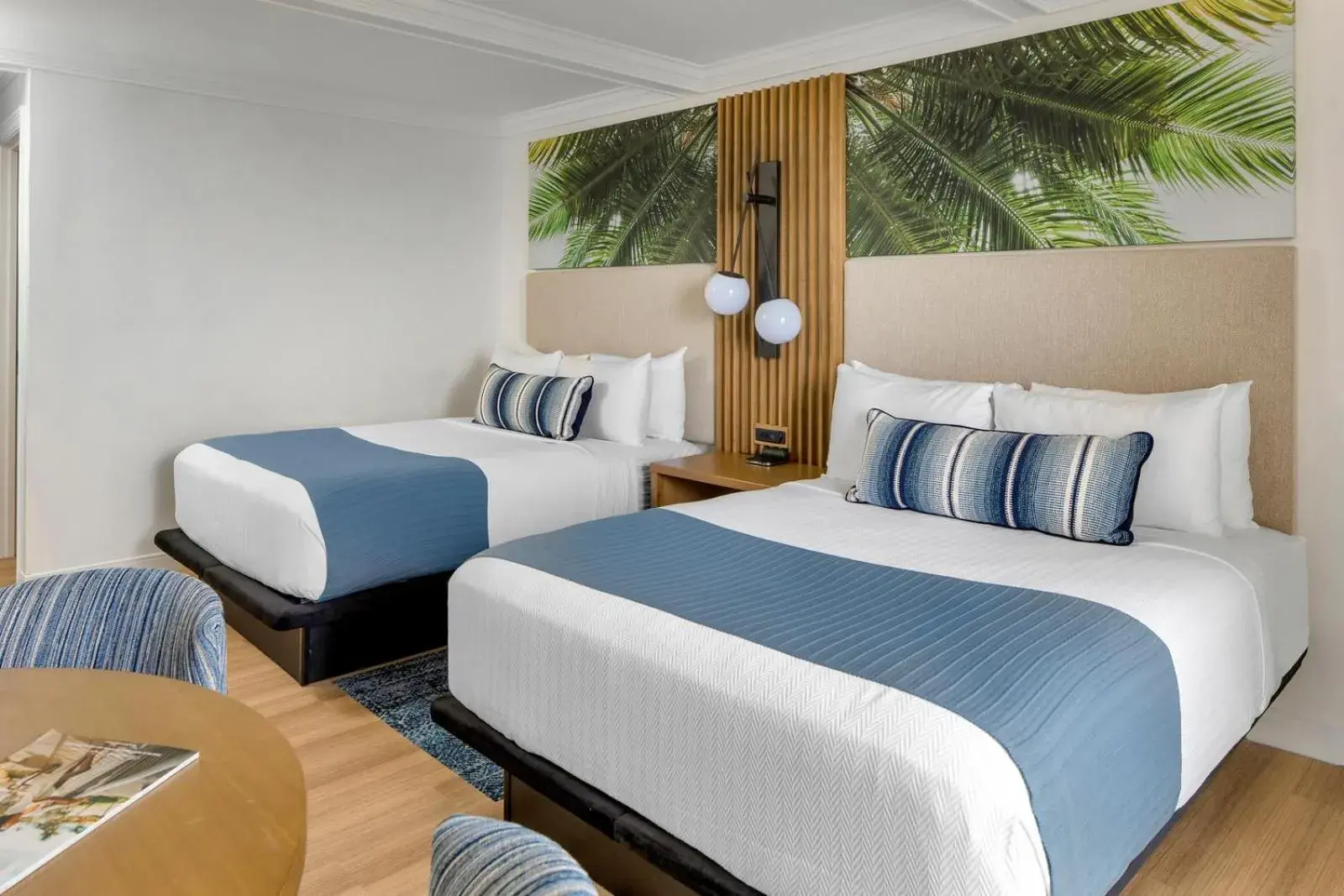 One King or Two Double Bed Room with Resort View in Jupiter Beach Resort & Spa One King or Two Double Bed Room with Resort View in Jupiter Beach Resort & Spa