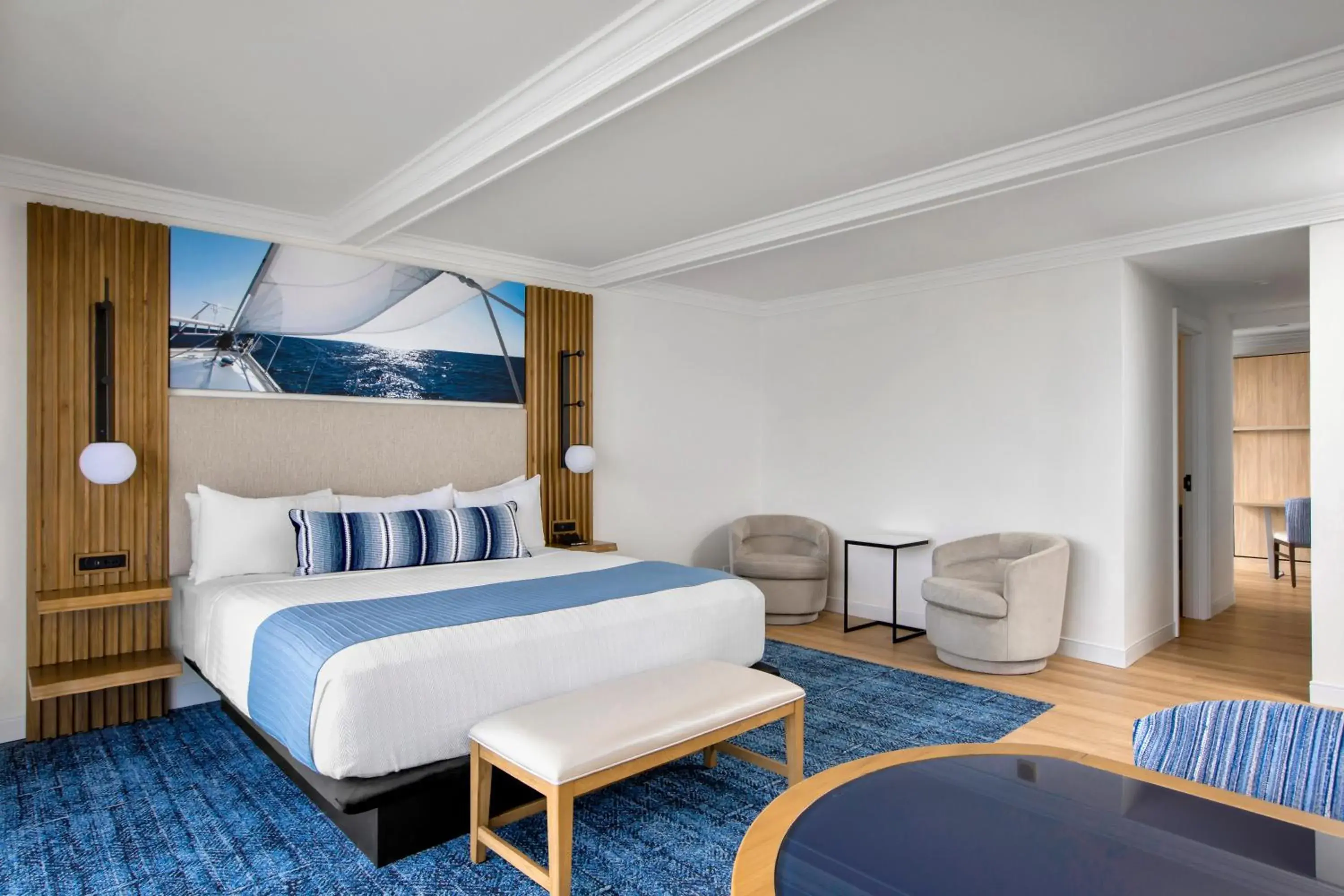 King Suite with Partial View in Jupiter Beach Resort & Spa King Suite with Partial View in Jupiter Beach Resort & Spa