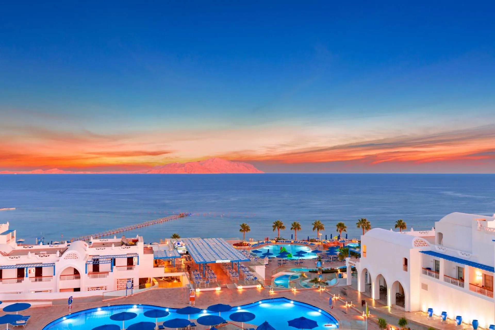 Beach in Pickalbatros Palace Sharm "Aqua Park"- All inclusive