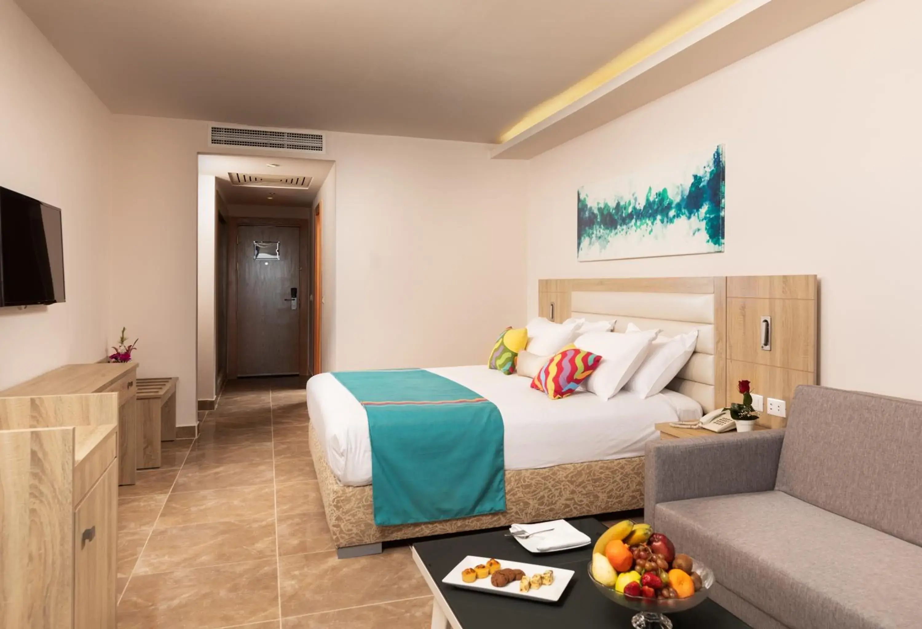 Triple Room in Pickalbatros Palace Sharm - "Aqua Park" Triple Room in Pickalbatros Palace Sharm - "Aqua Park"