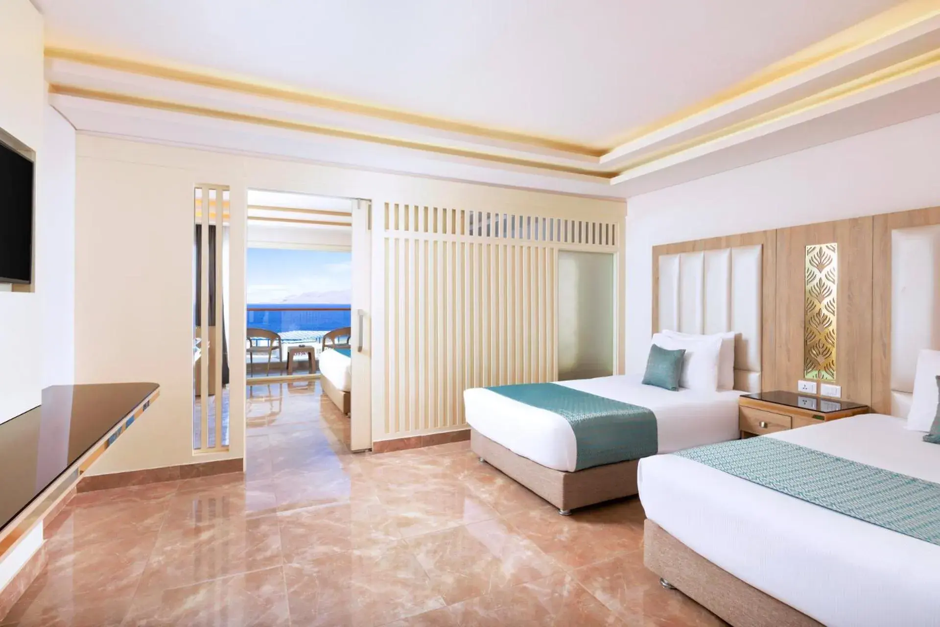 Family Room with Sea View in Pickalbatros Palace Sharm - "Aqua Park" Family Room with Sea View in Pickalbatros Palace Sharm - "Aqua Park"