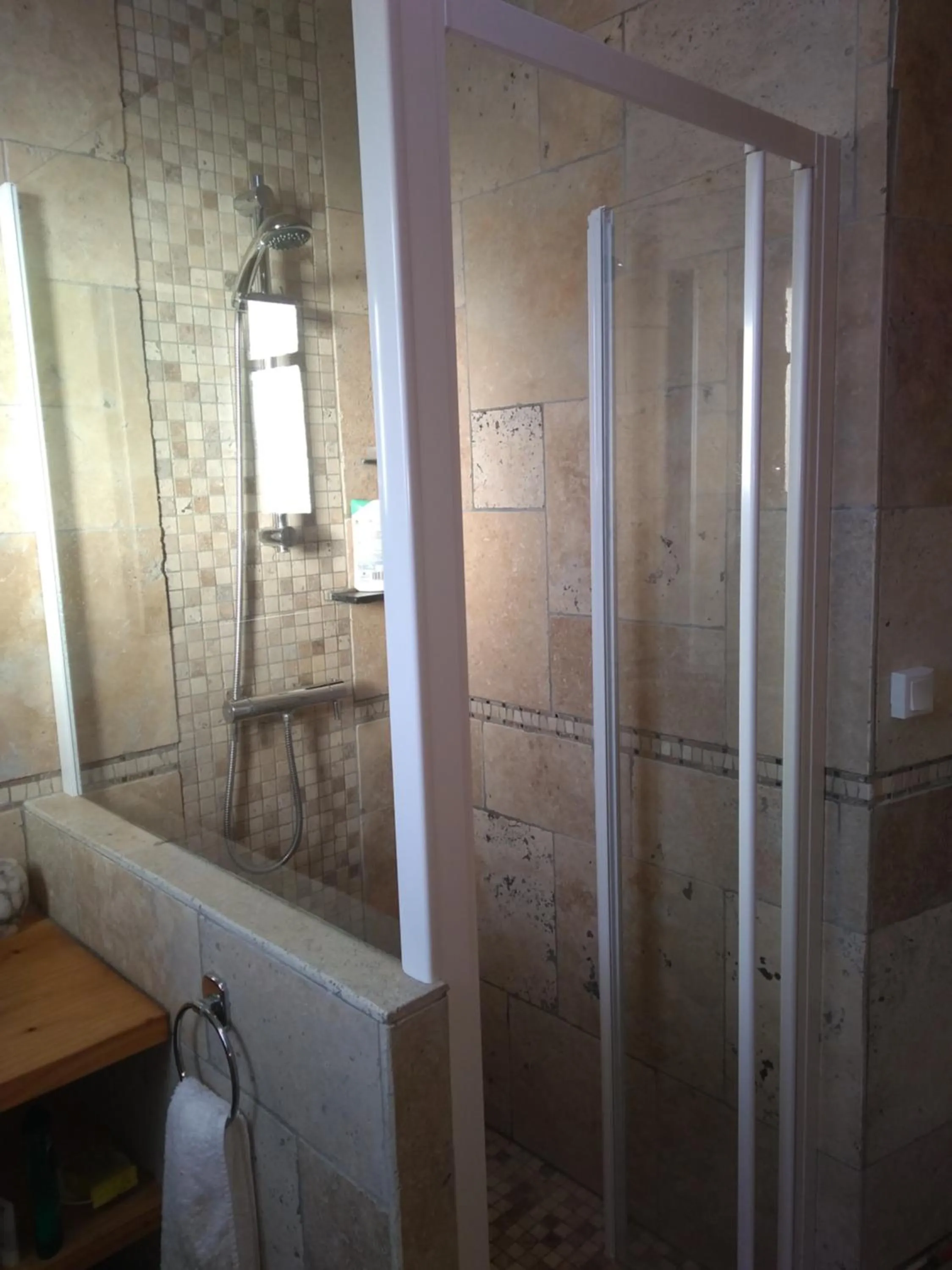 Shower in Chez Susan