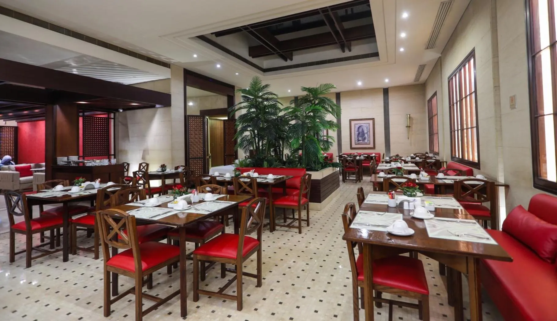 Restaurant/places to eat in Casa D'or Hotel