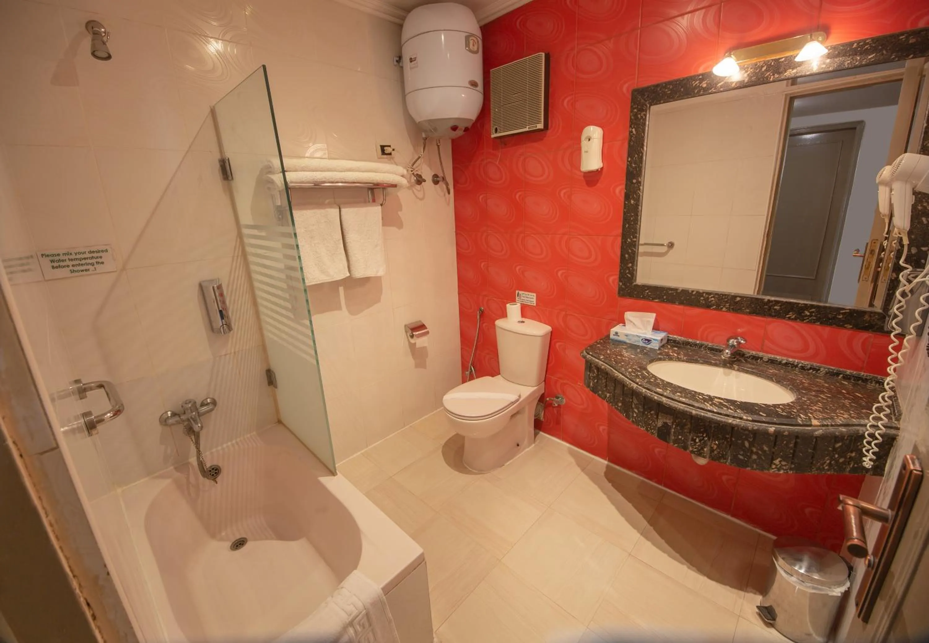 Shower in Zayed Hotel