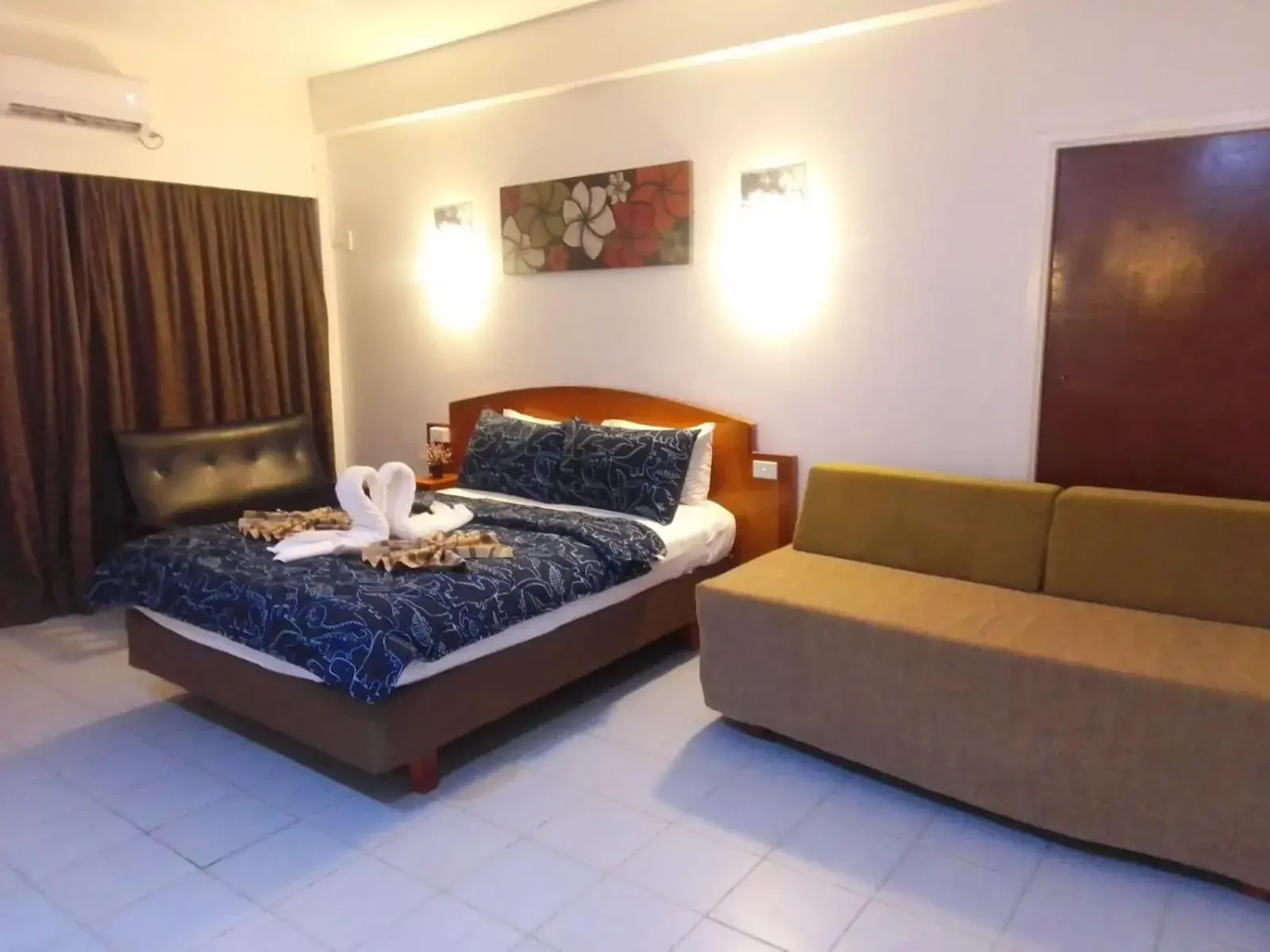 Superior Double or Twin Room in Nadi Downtown Hotel Superior Double or Twin Room in Nadi Downtown Hotel