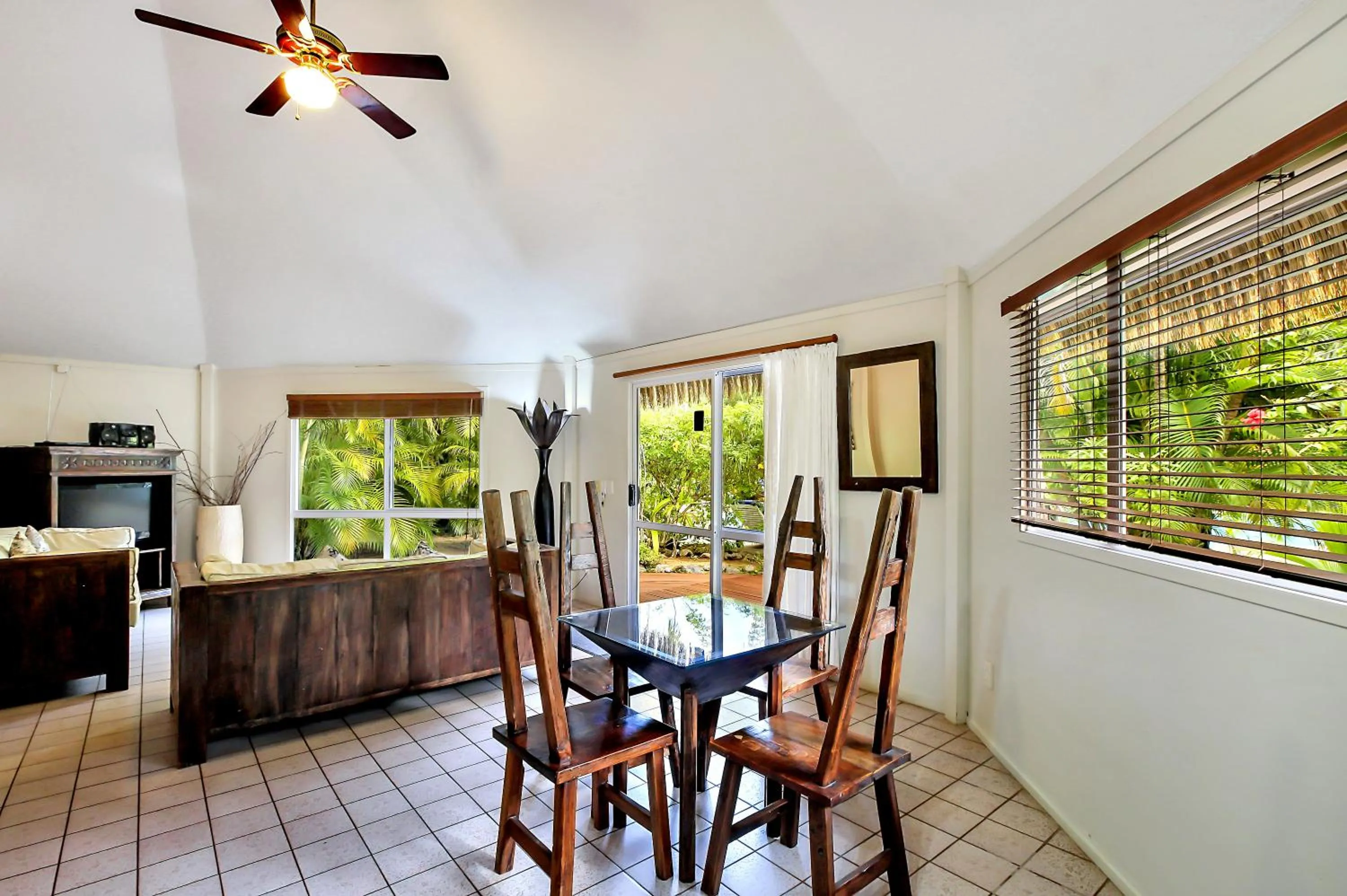 Crown Beach Resort & Spa