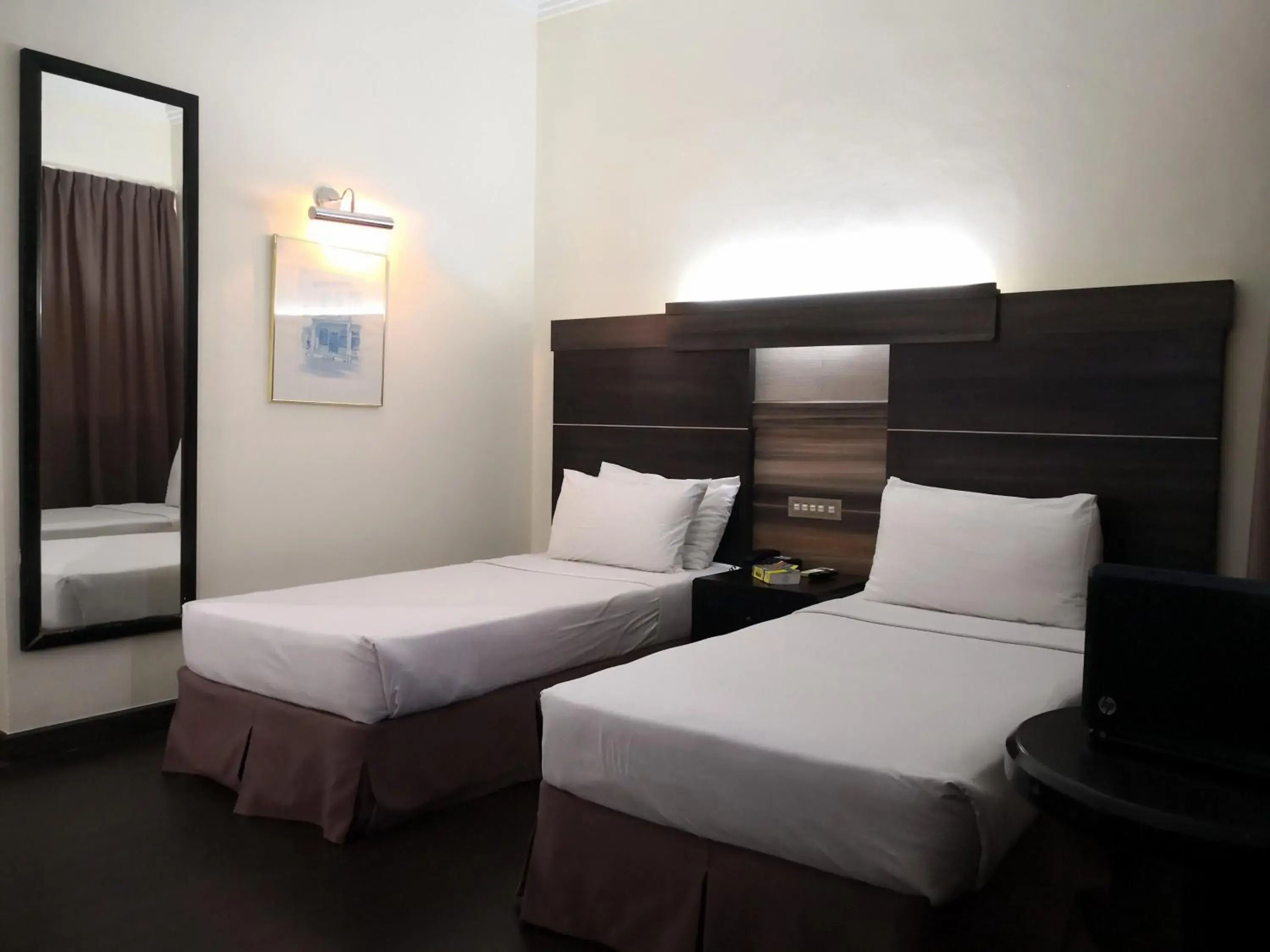 Standard Twin Room in Good Hope Hotel Standard Twin Room in Good Hope Hotel