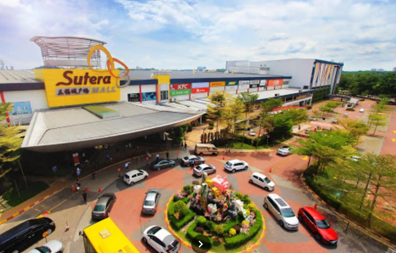 Text overlay in Good Hope Hotel