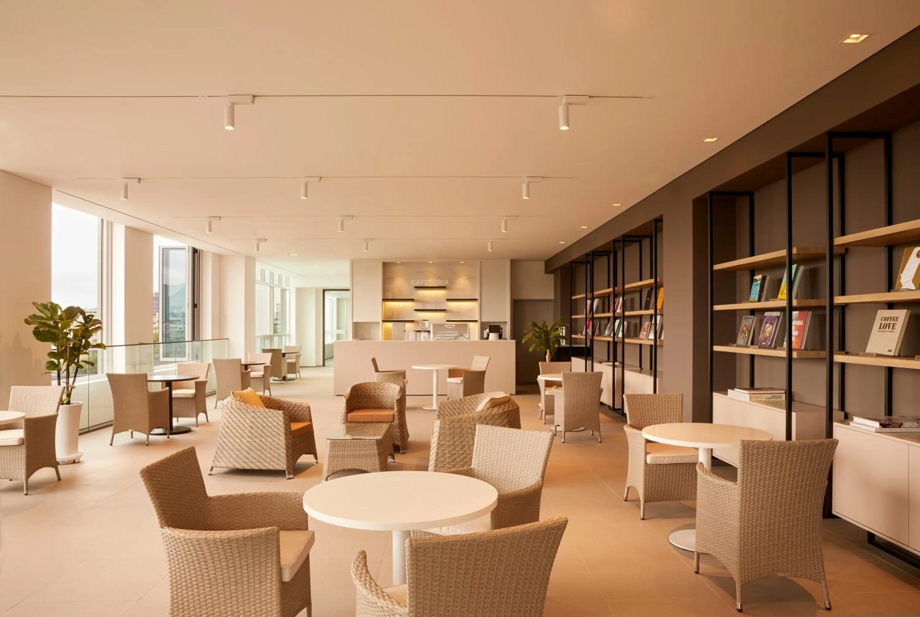 Communal lounge/ TV room in Lahan Hotel Jeonju