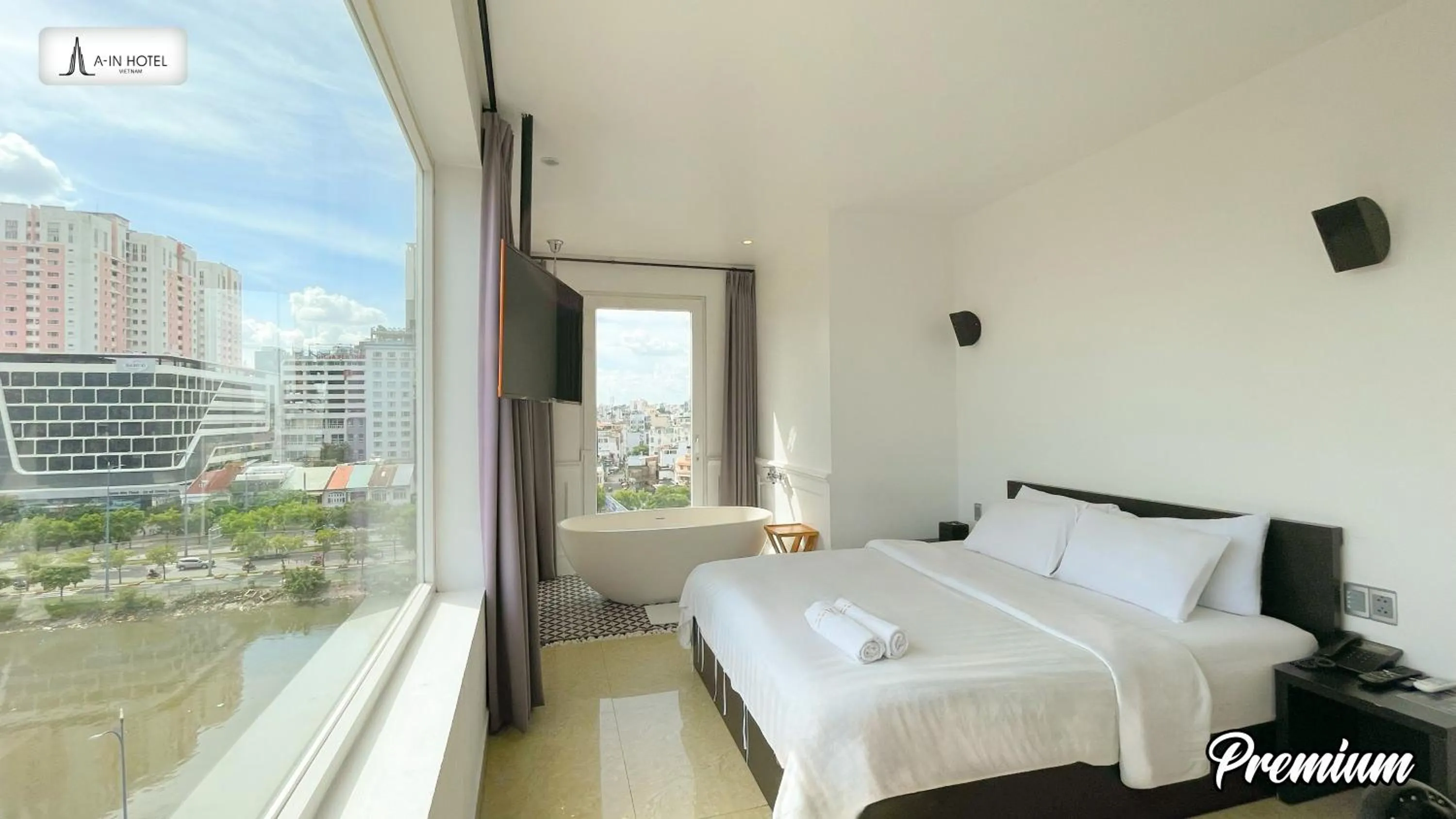 Bedroom, Bed in A In Hotel Riverside