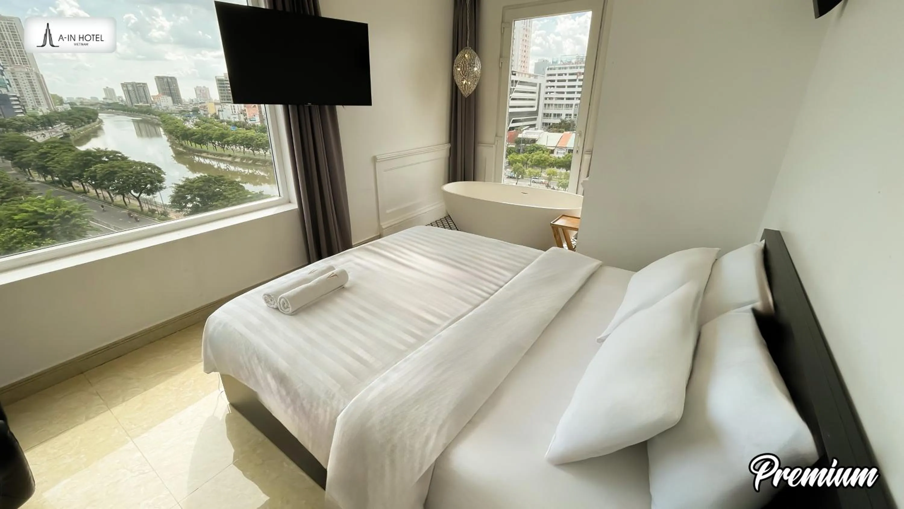 Bedroom, Bed in A In Hotel Riverside