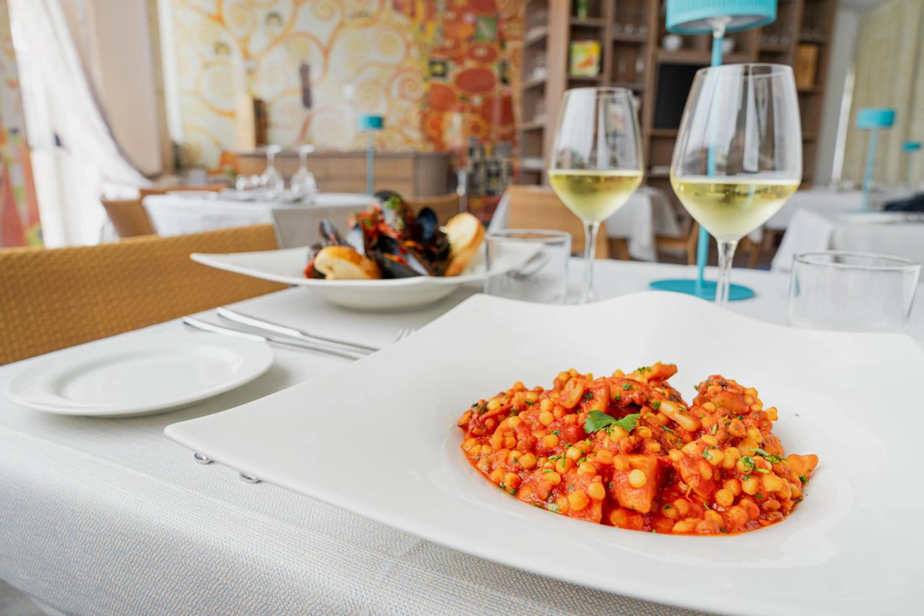 Restaurant/places to eat in Mercure Olbia