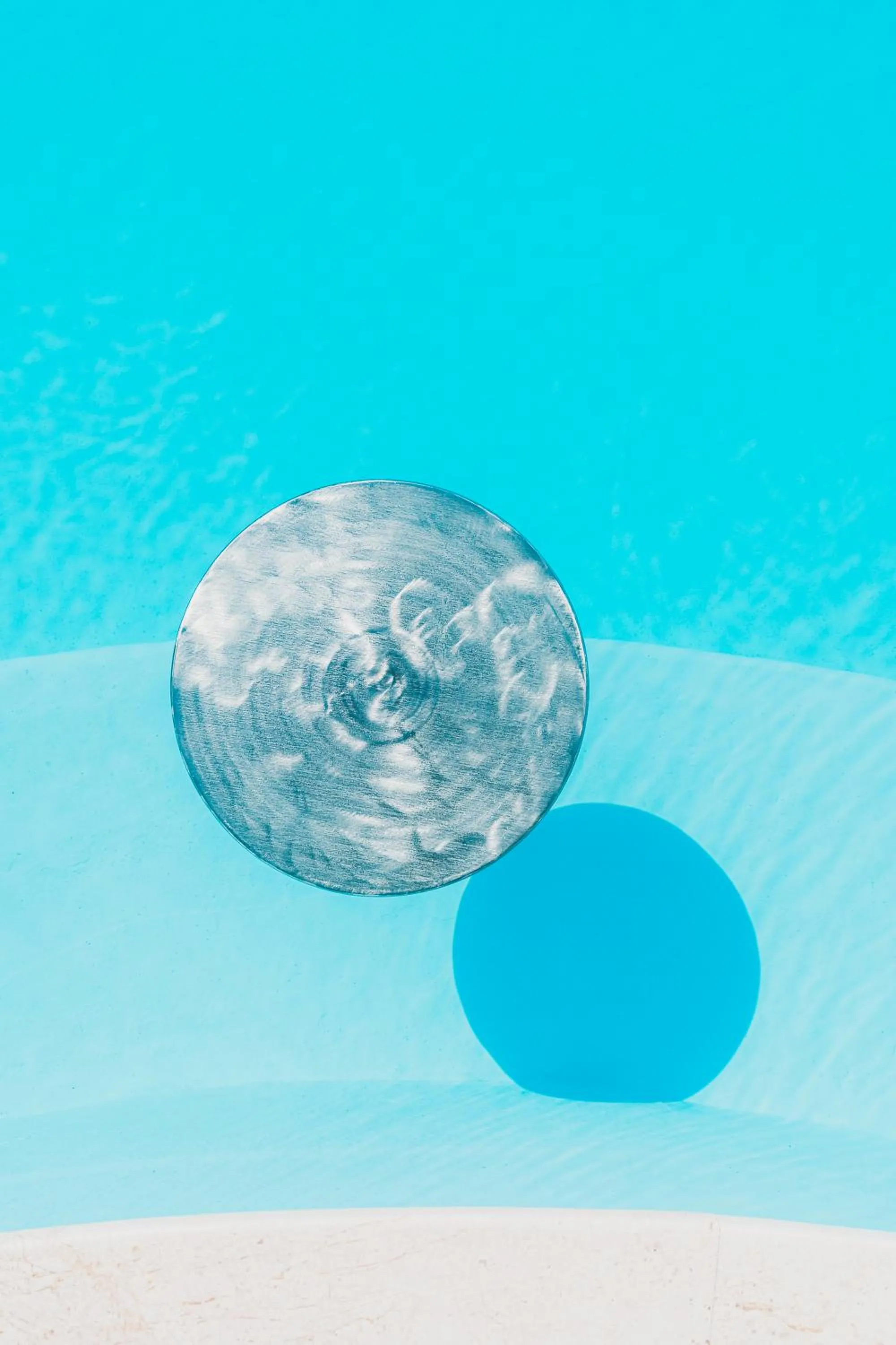 Swimming pool in Mercure Olbia