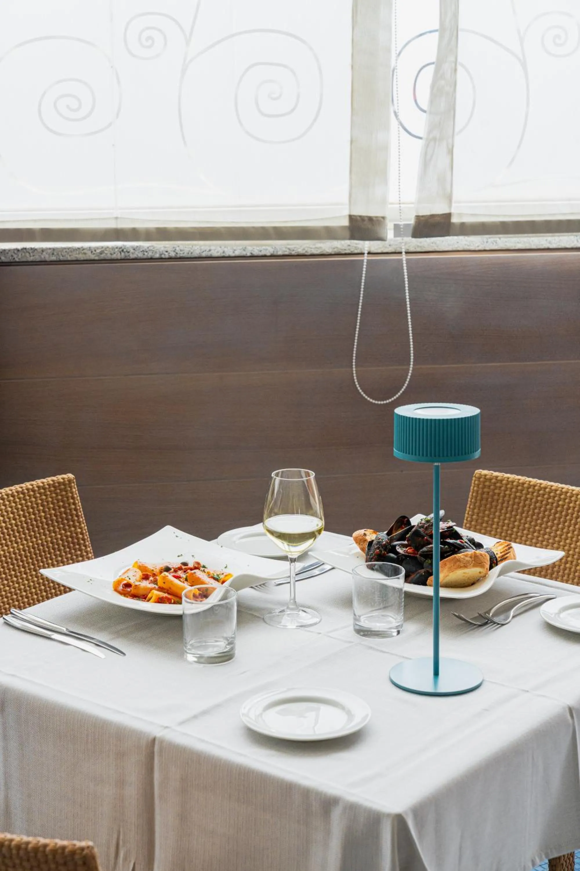 Restaurant/places to eat in Mercure Olbia