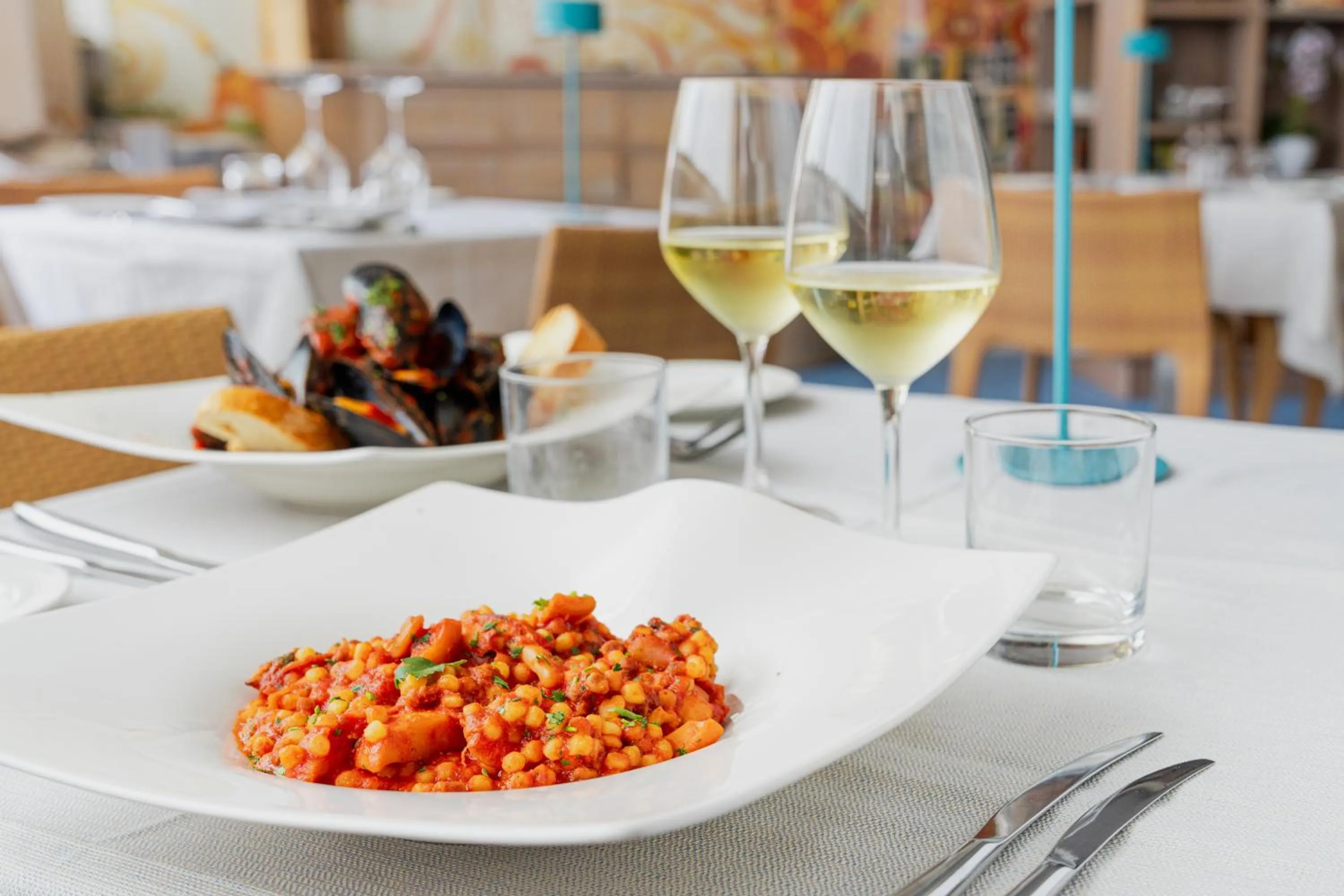 Restaurant/places to eat in Mercure Olbia