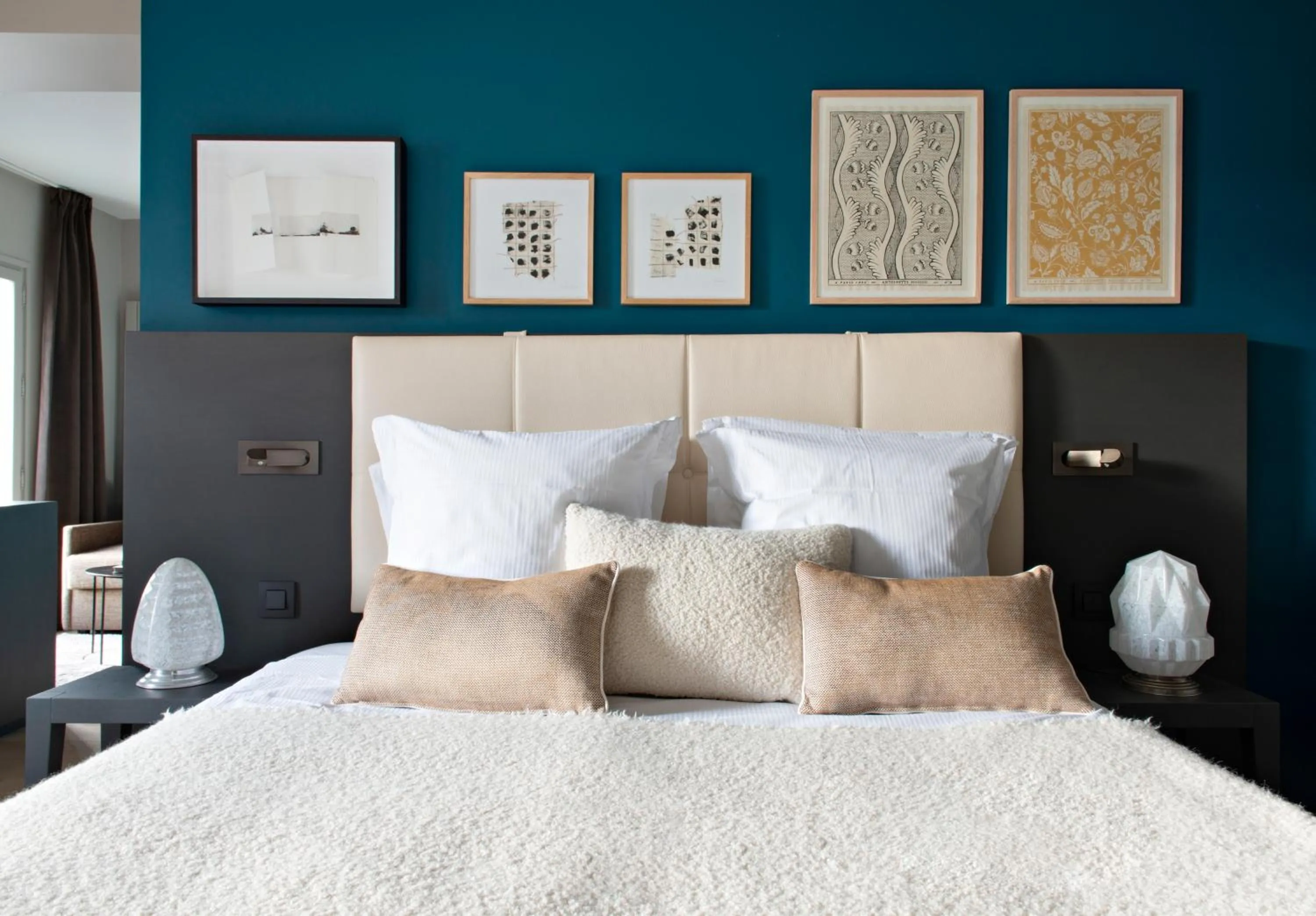 Bedroom in Auberge Du Père Bise - Jean Sulpice