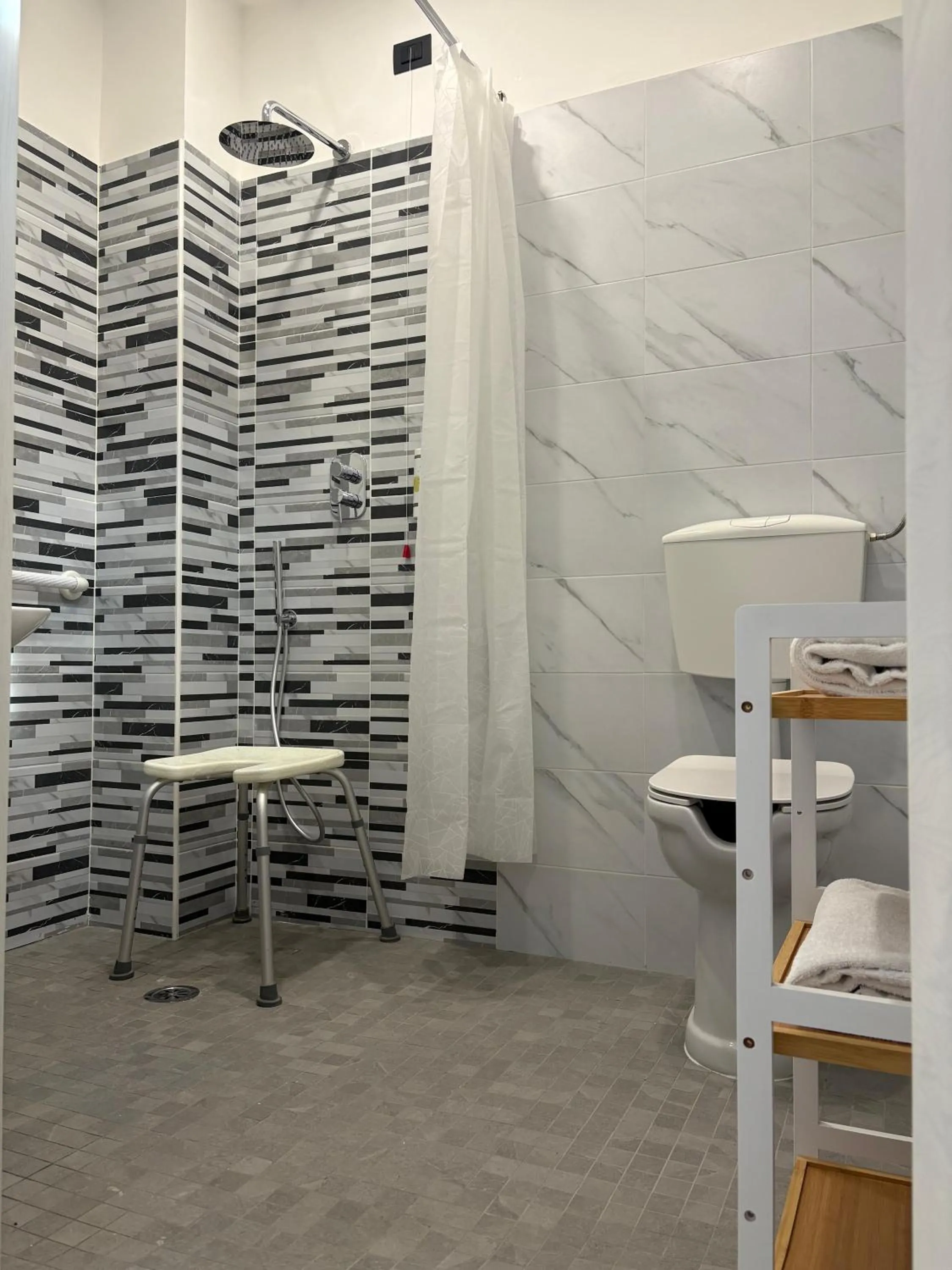 Bathroom in Crossroad Hotel