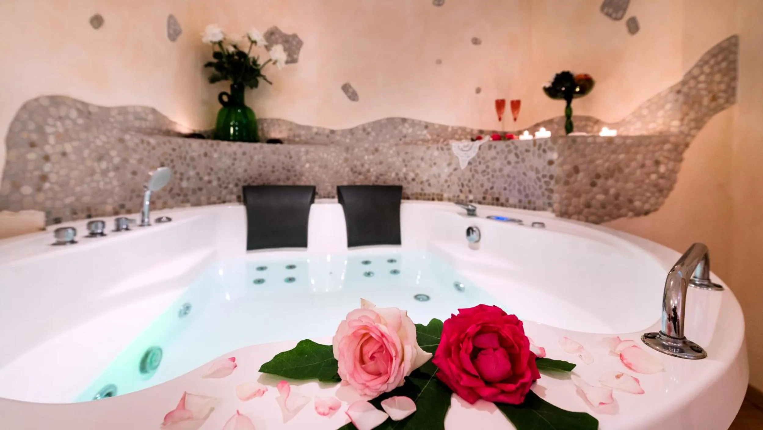 Spa and wellness centre/facilities in Mirabell Alpine Garden Resort & Spa