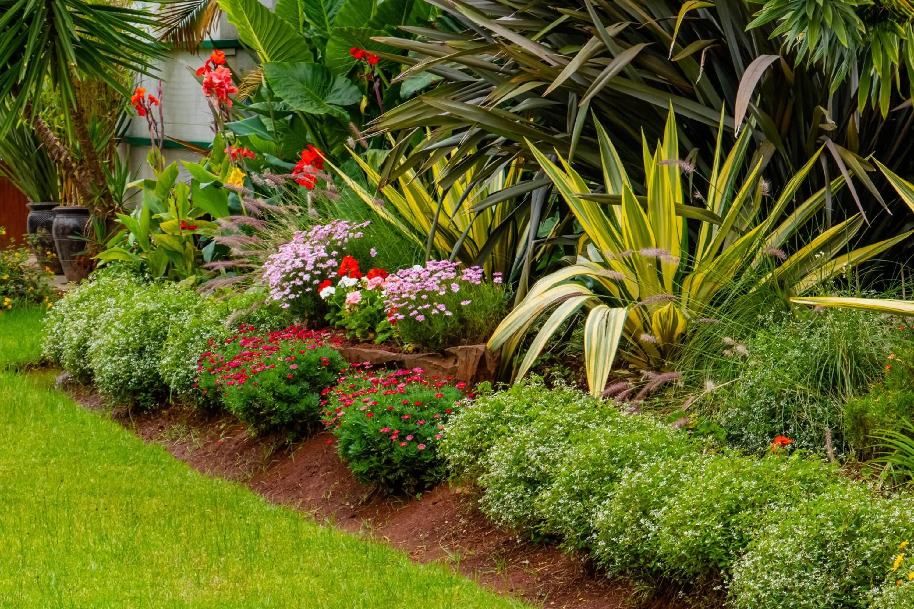 Garden in Acacia Tree Lodge