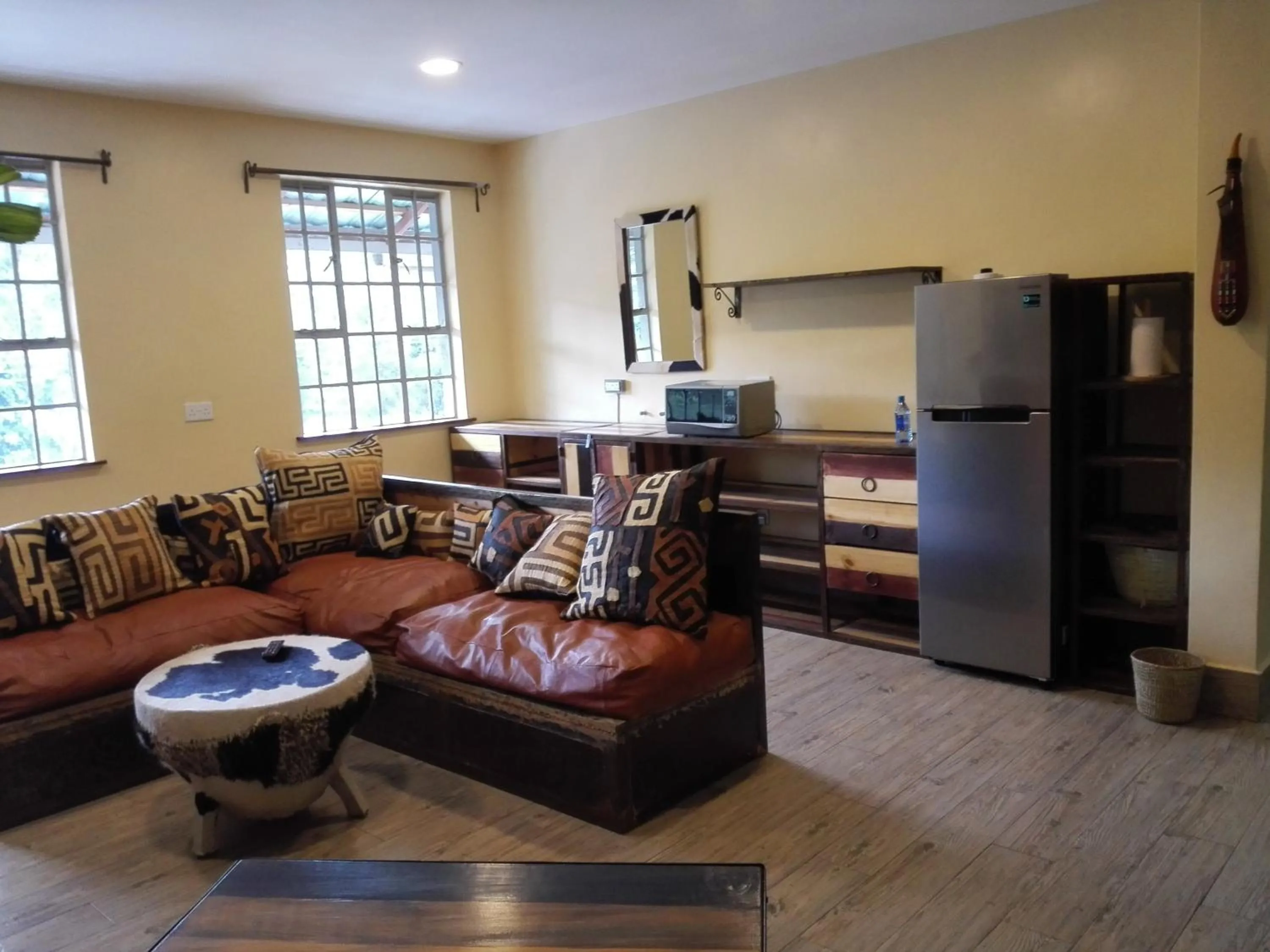 Living room in Acacia Tree Lodge