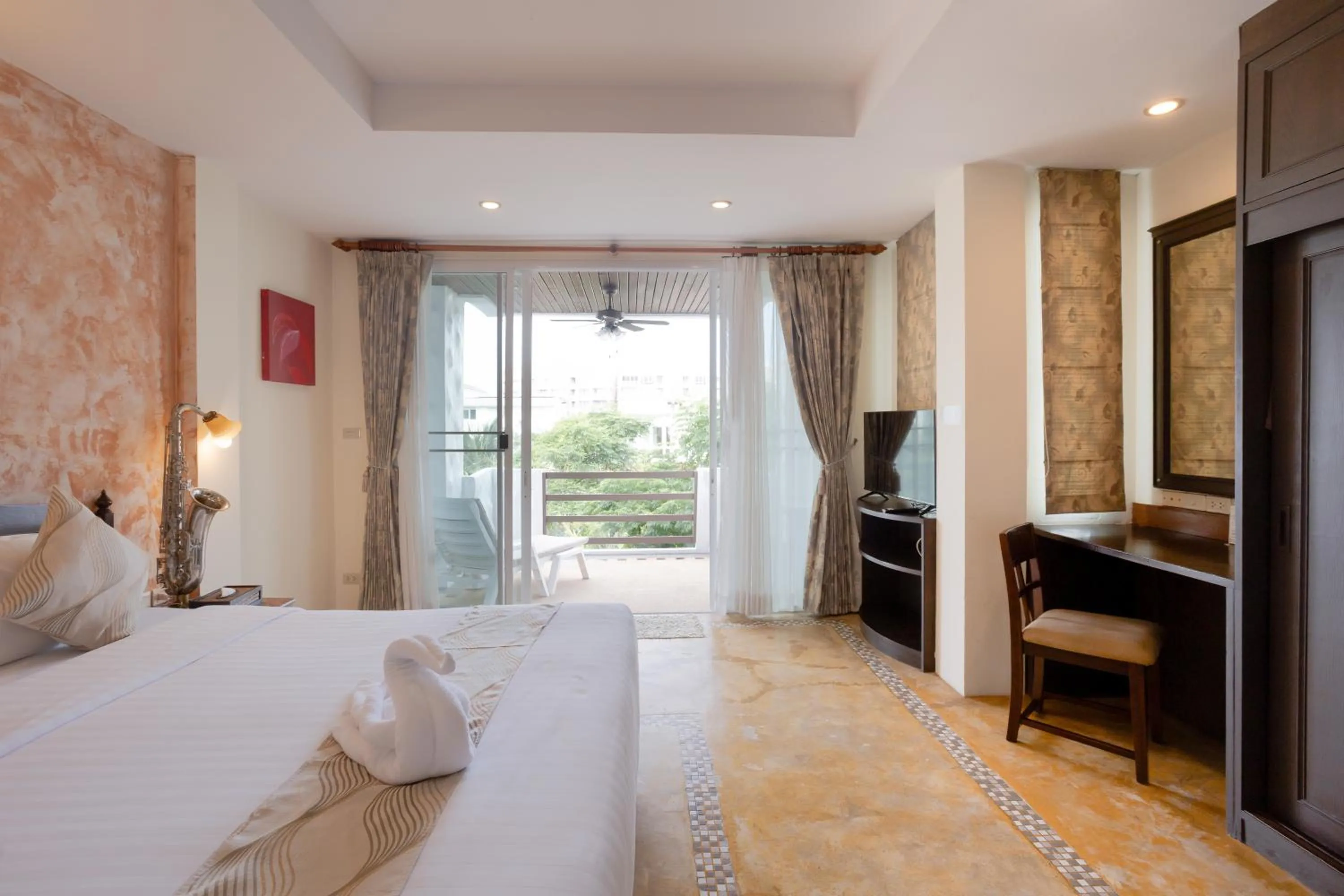 Bed in My Way Hua Hin Music Hotel SHA Extra Plus