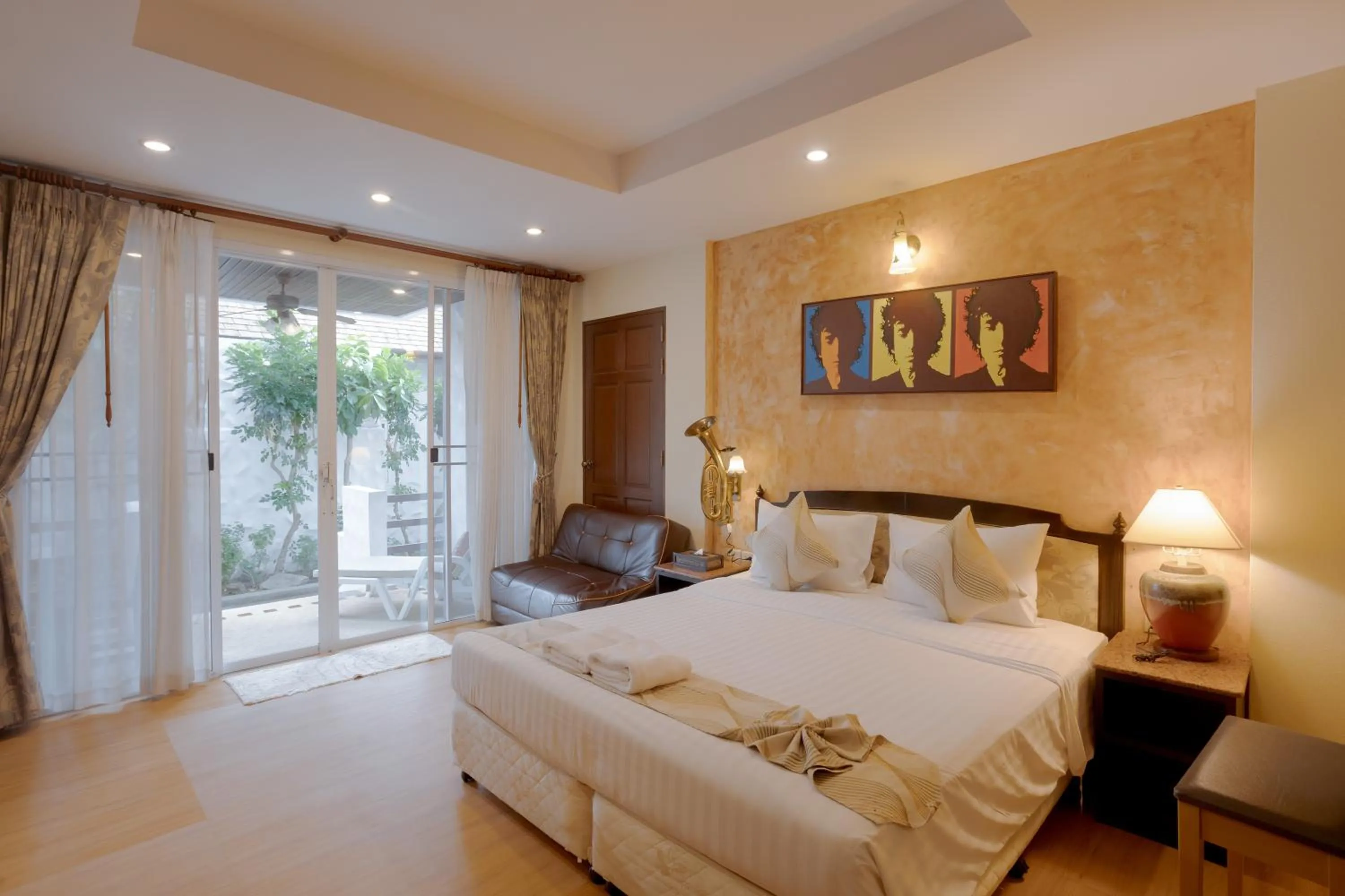 Bed in My Way Hua Hin Music Hotel SHA Extra Plus