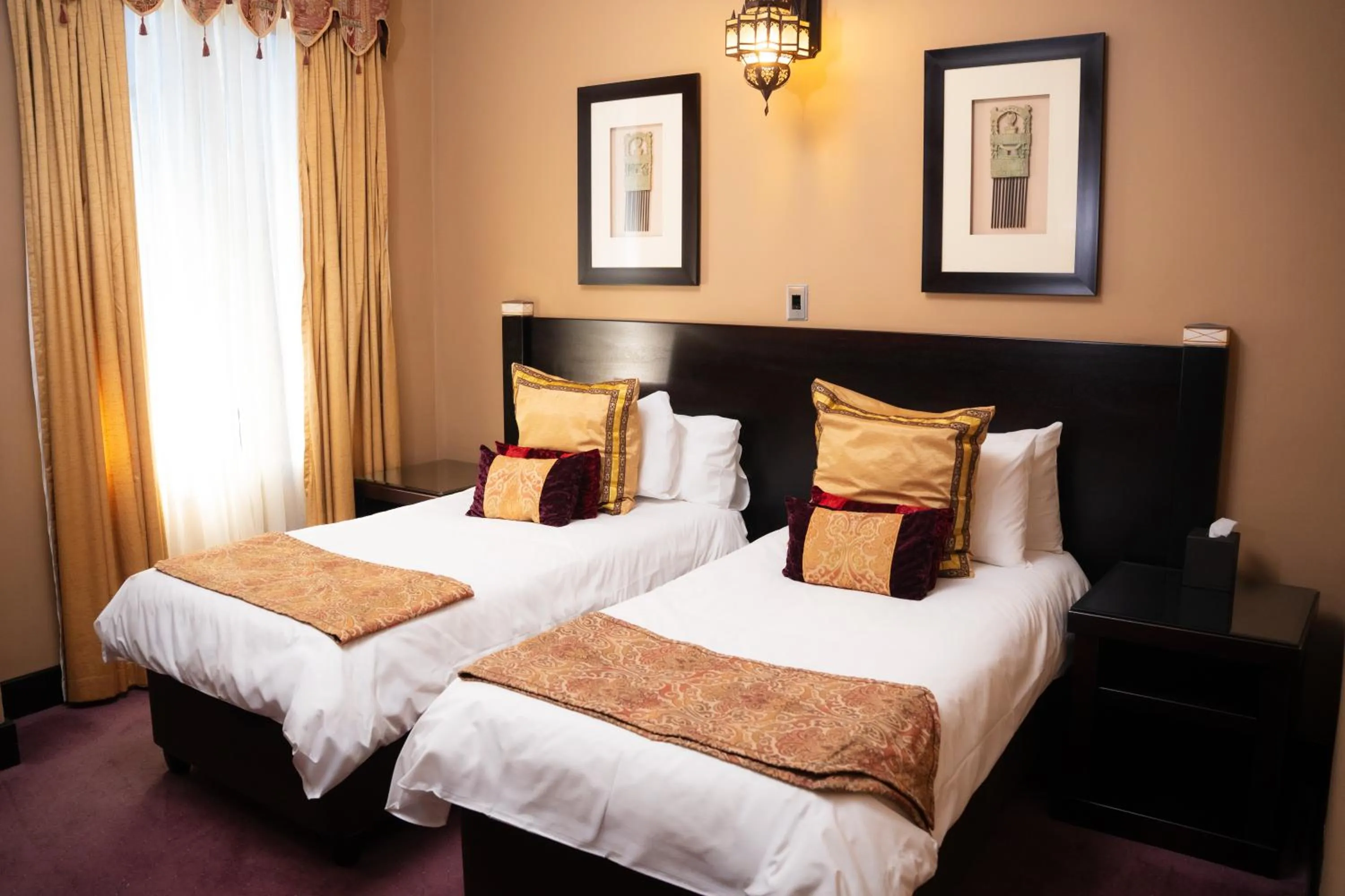 Bedroom, Bed in Tayfin Royale Hotel & Conference Centre