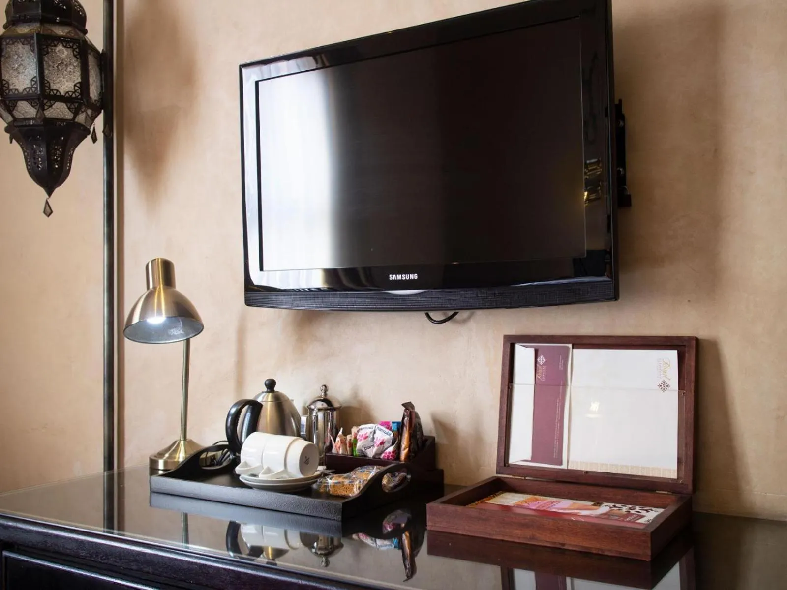 TV and multimedia in Tayfin Royale Hotel & Conference Centre