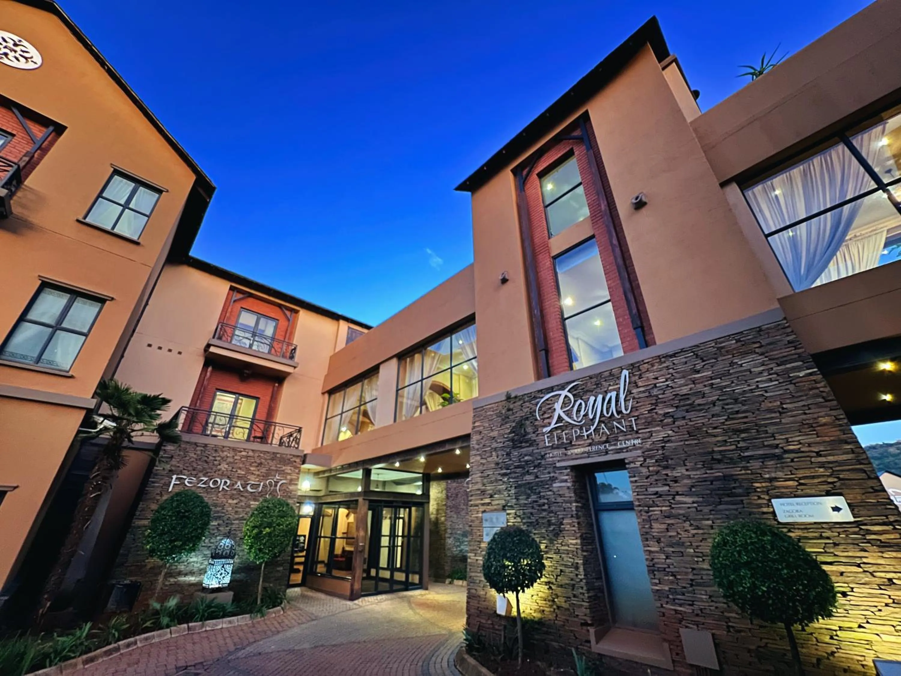 Property building in Royal Elephant Hotel & Conference Centre