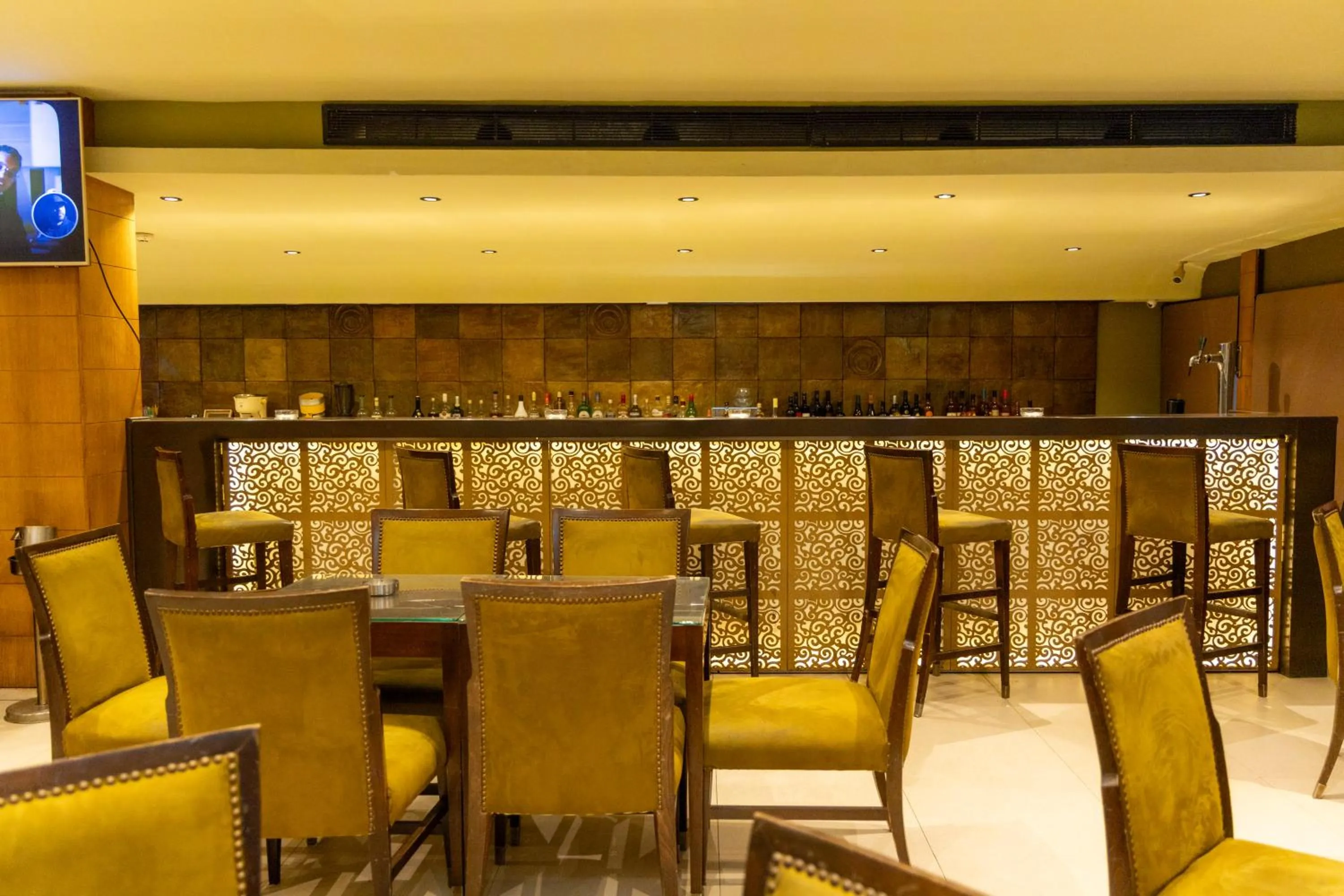 Lounge or bar in Golf Royal Hotel