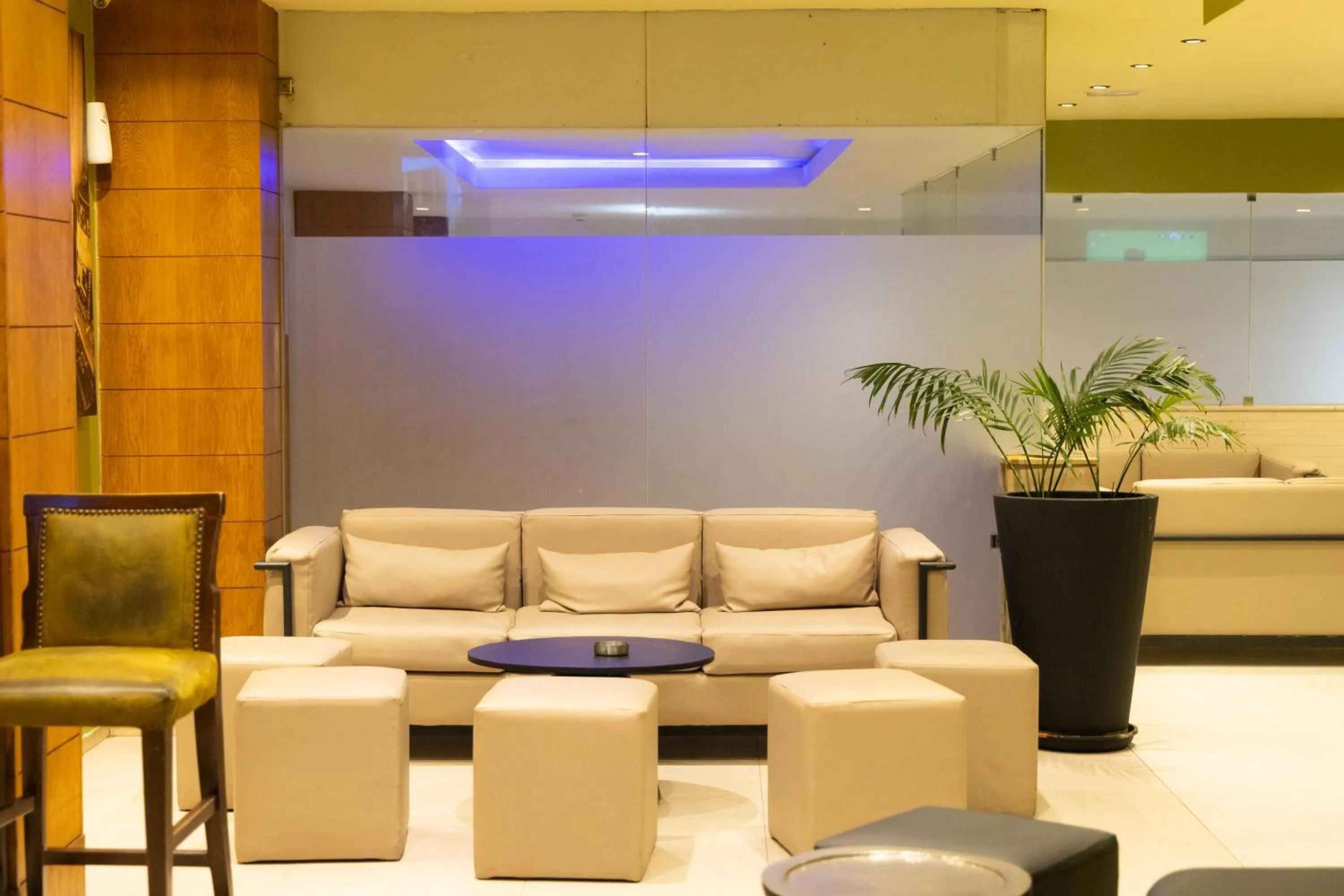 Lounge or bar in Golf Royal Hotel