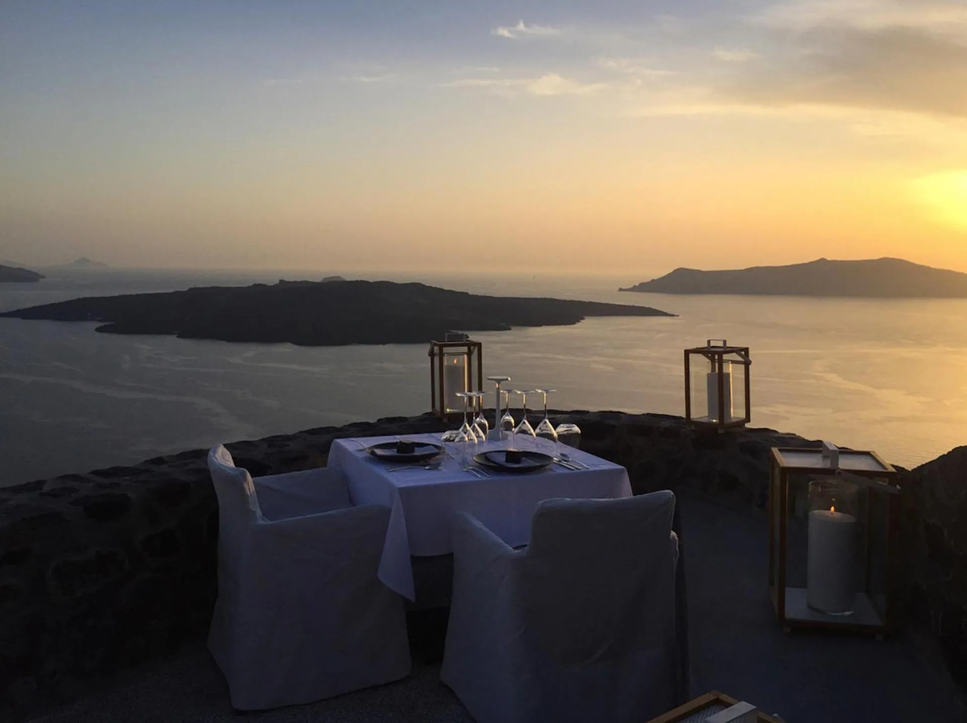 Restaurant/places to eat in Villa Bordeaux