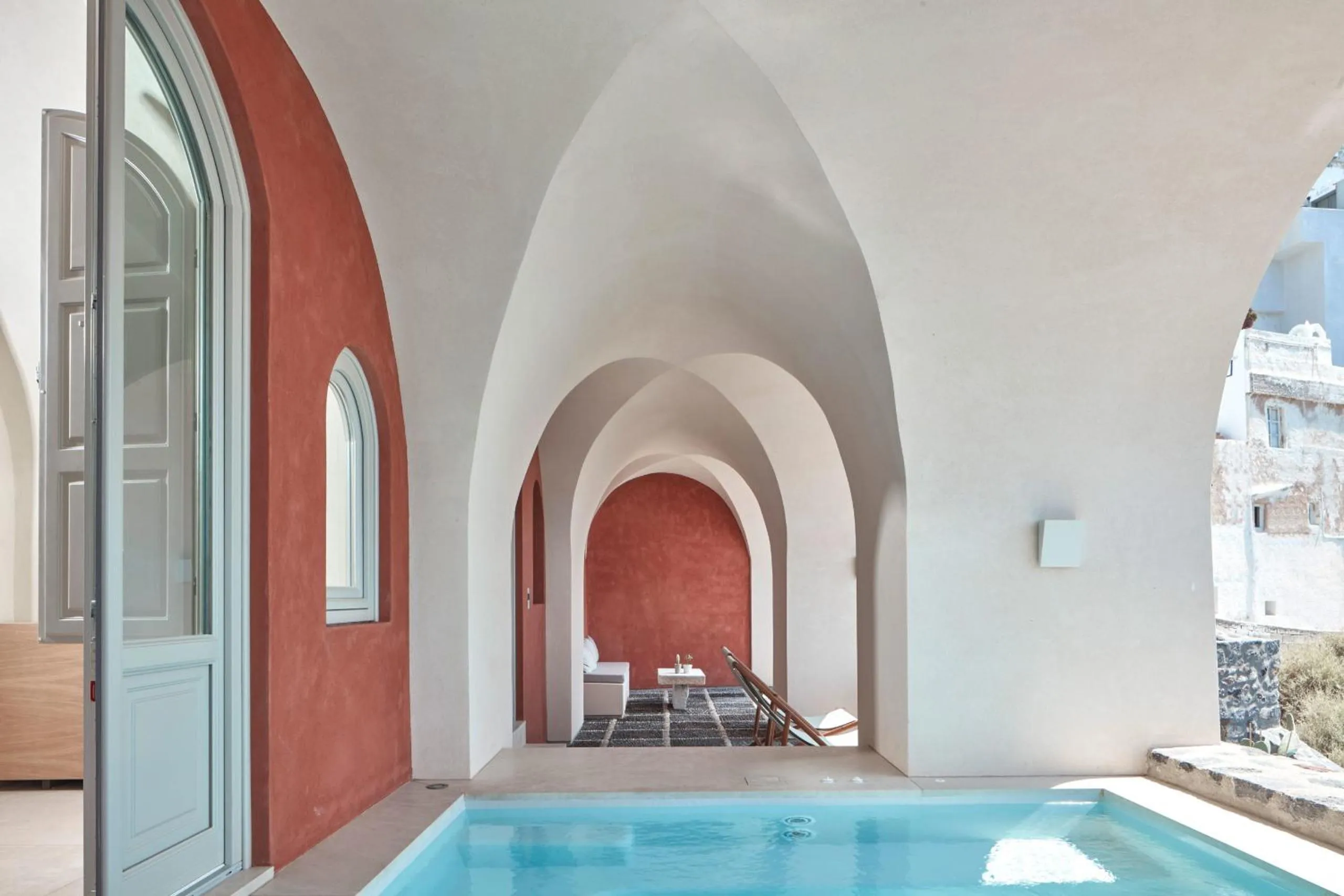 Facade/entrance in Villa Bordeaux