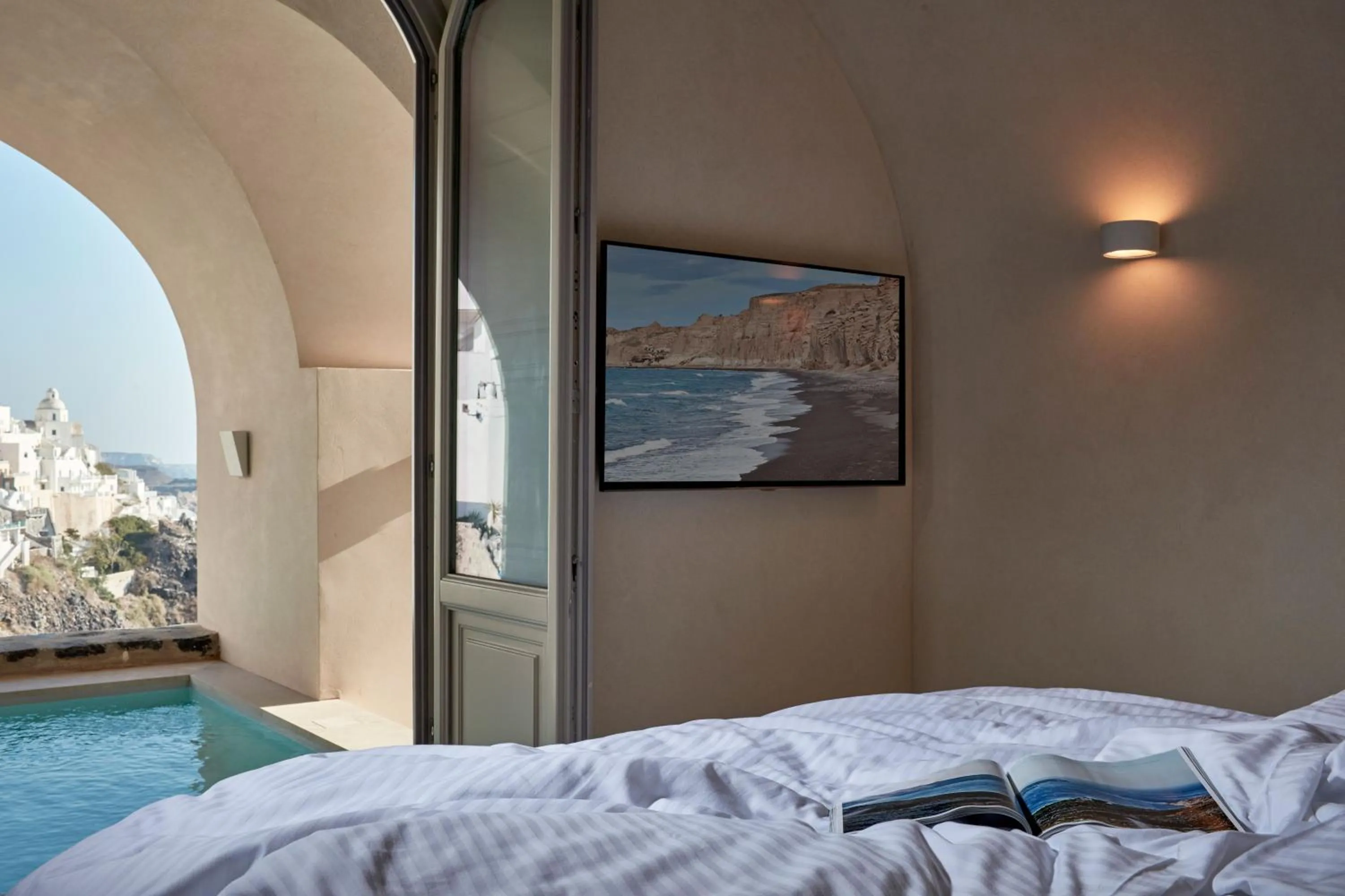 Photo of the whole room, Bed in Villa Bordeaux