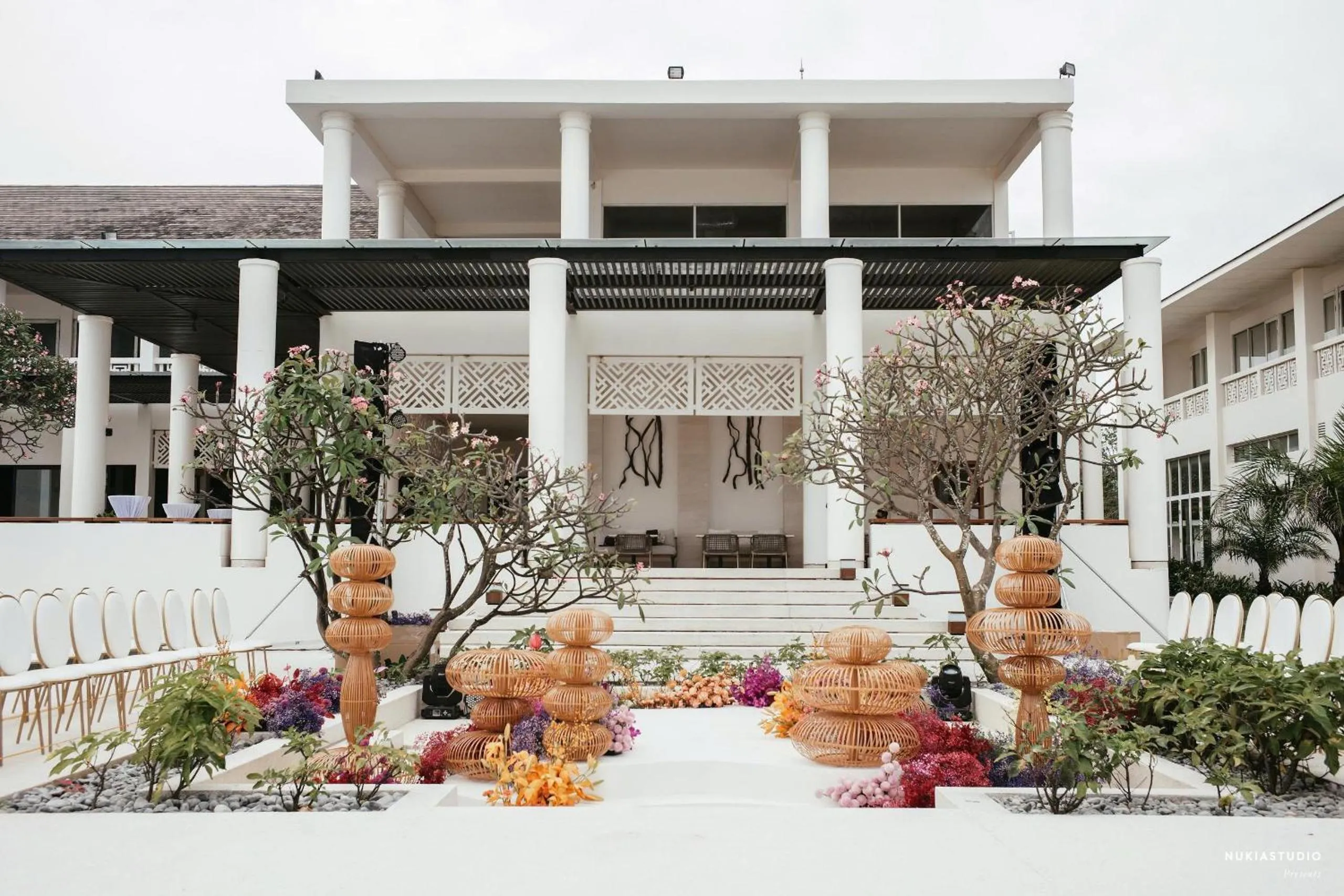 wedding in Azerai Ke Ga Bay