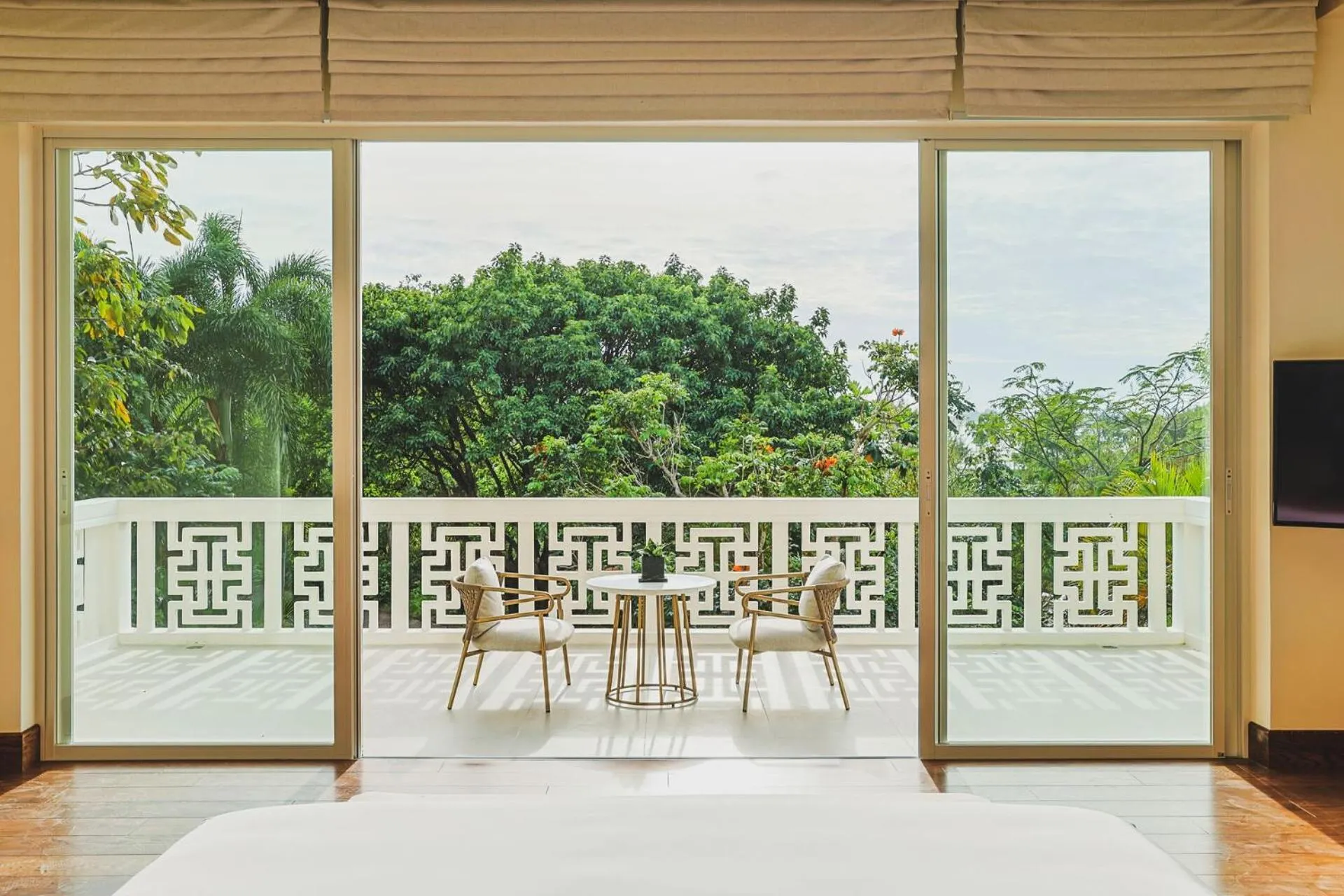 Balcony/Terrace in Azerai Ke Ga Bay