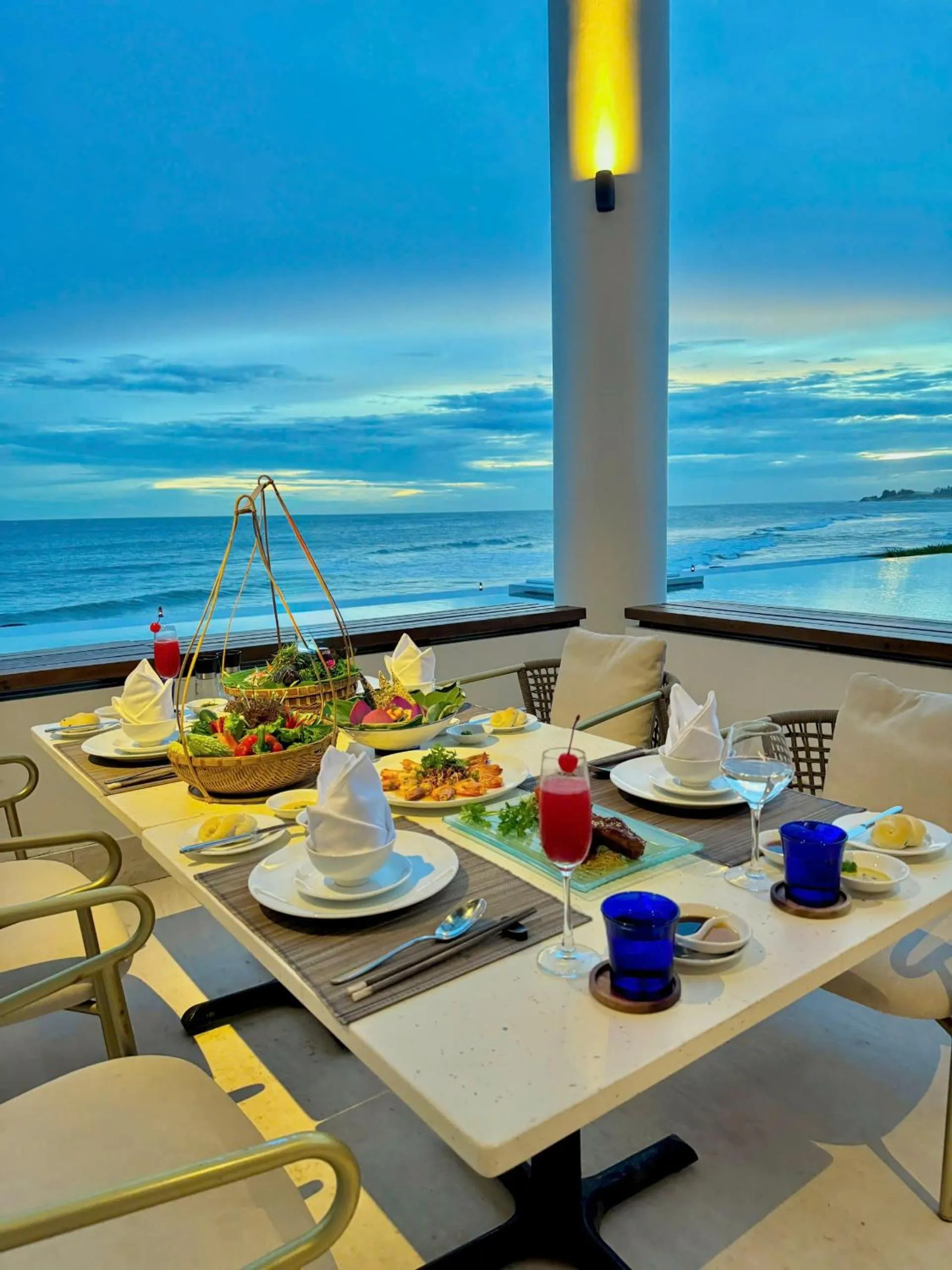 Food and drinks in Azerai Ke Ga Bay