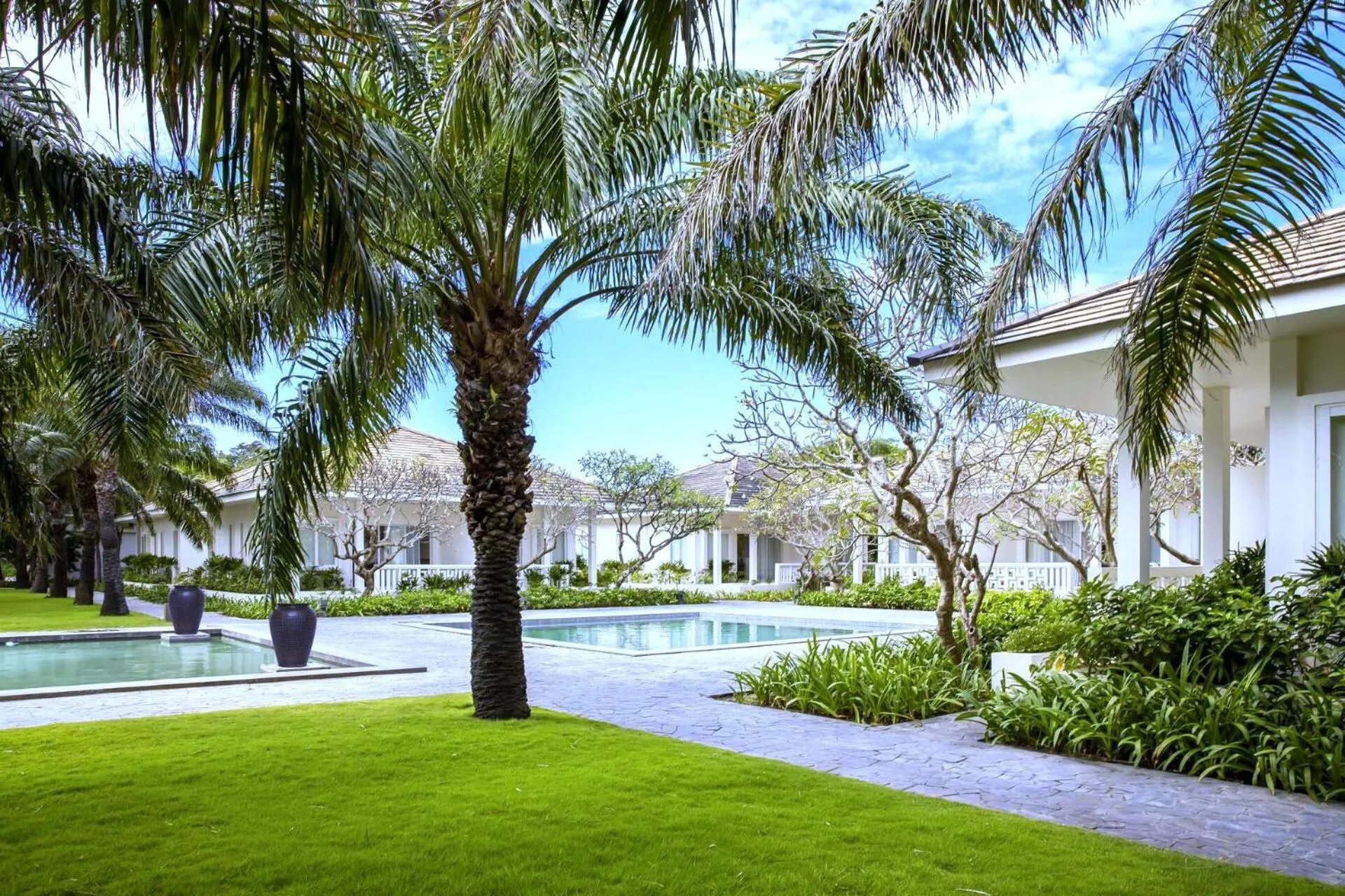 Swimming pool in Azerai Ke Ga Bay