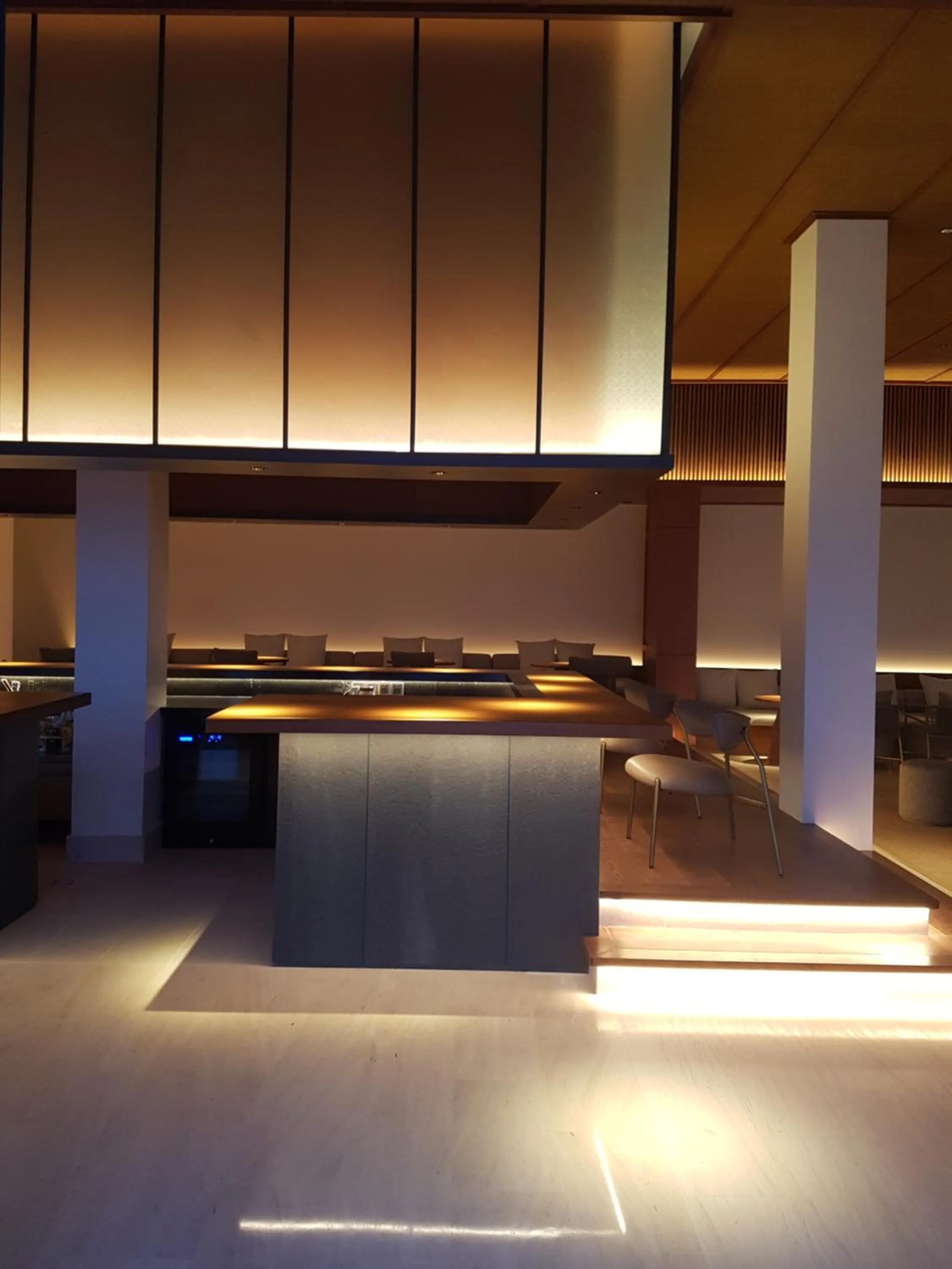 Restaurant/places to eat in Azerai Ke Ga Bay