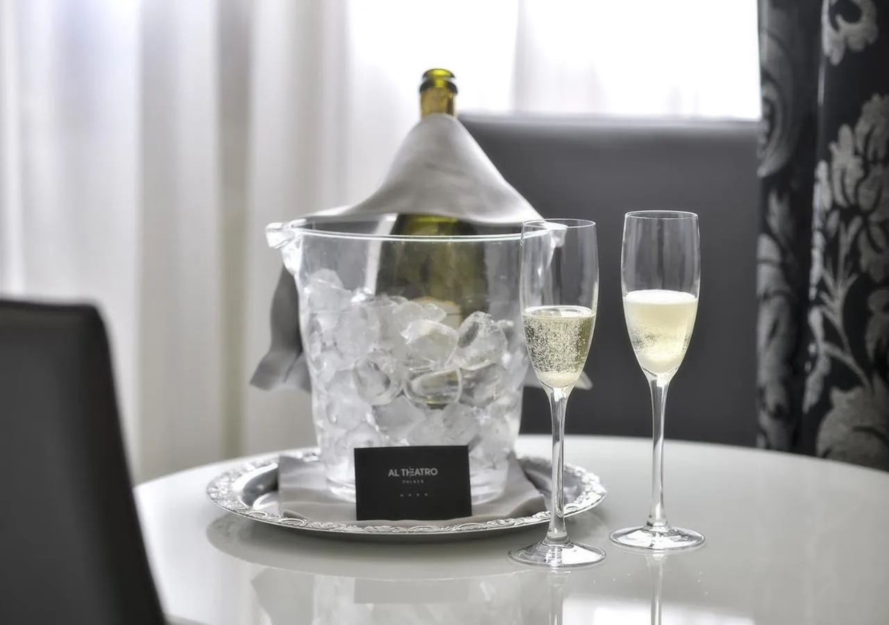 Drinks in Al Theatro Palace