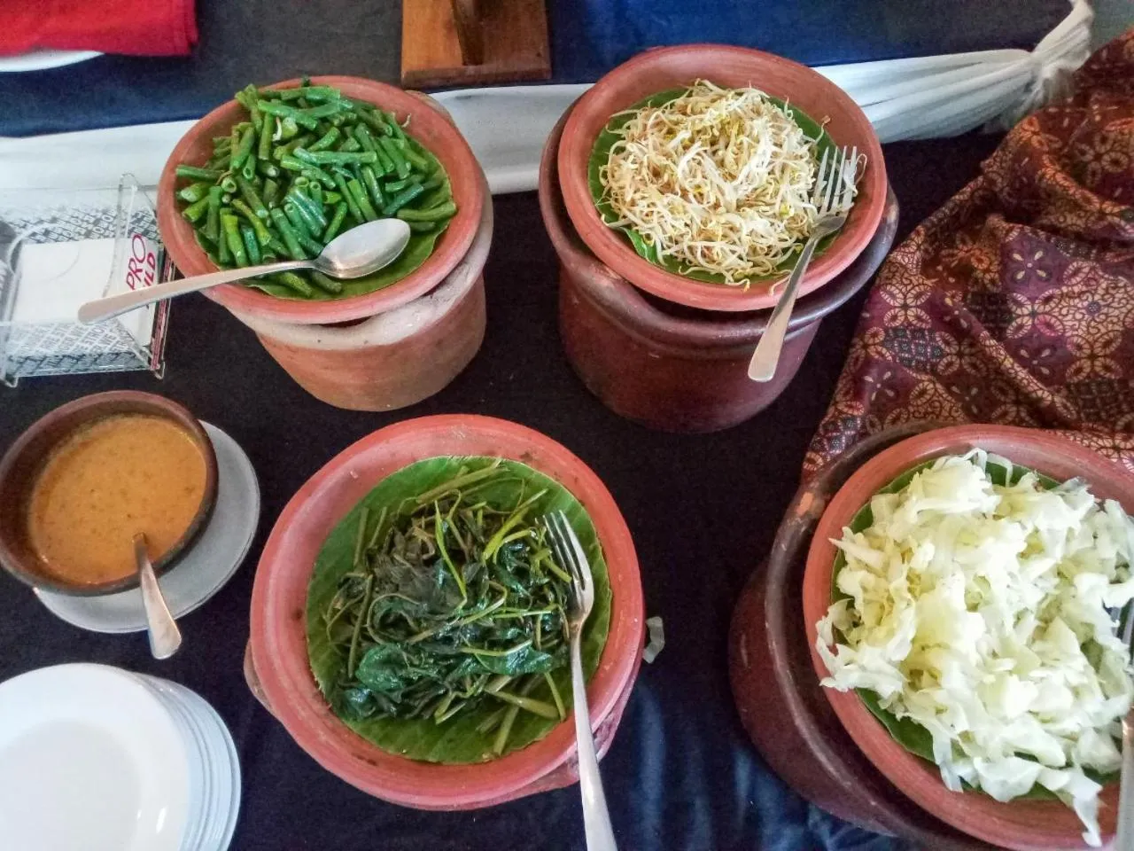 Breakfast in Green Red Hotel Syariah Jombang