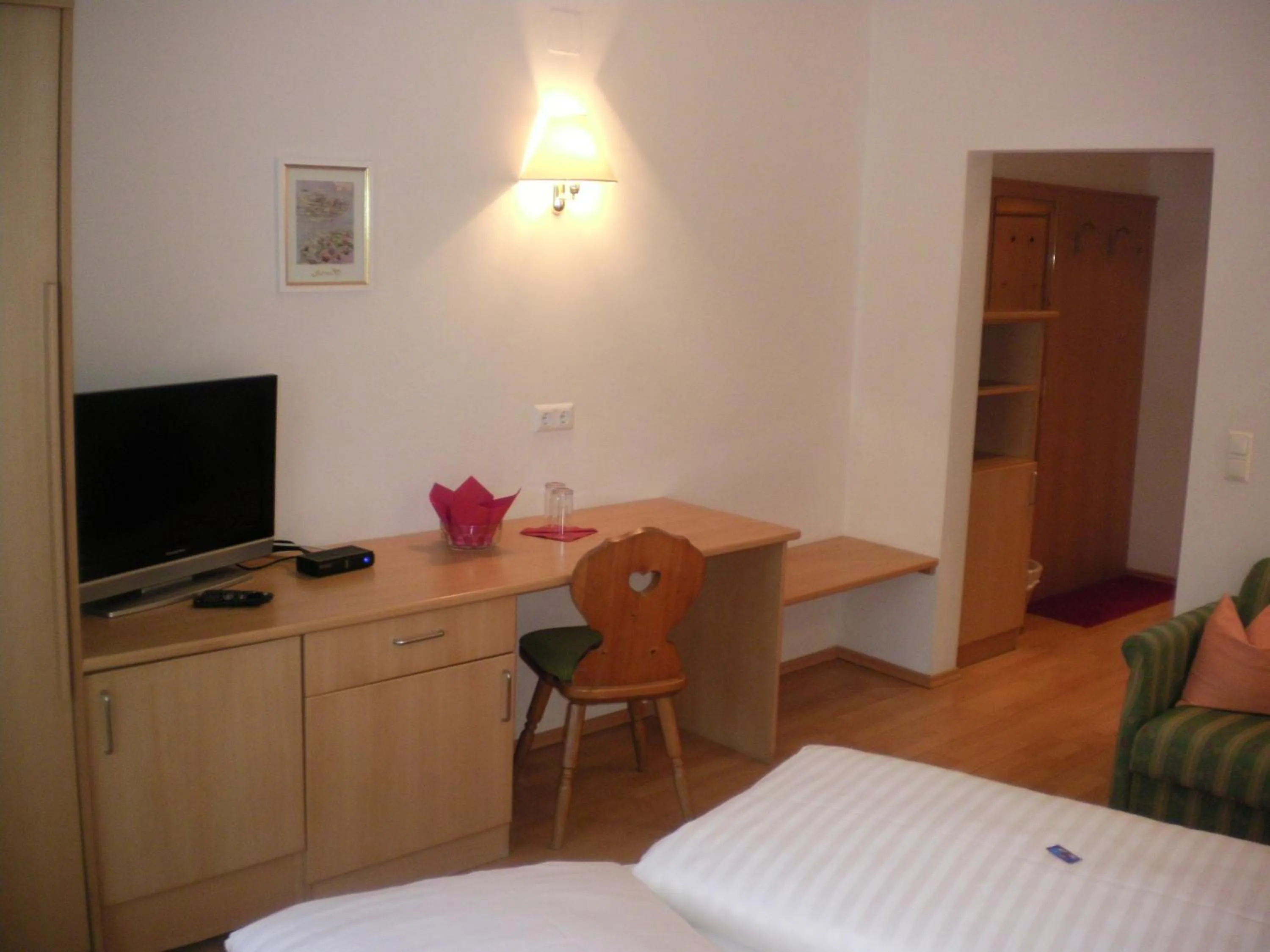 Lake view, Bed in Hotel Lipeter & Bergheimat