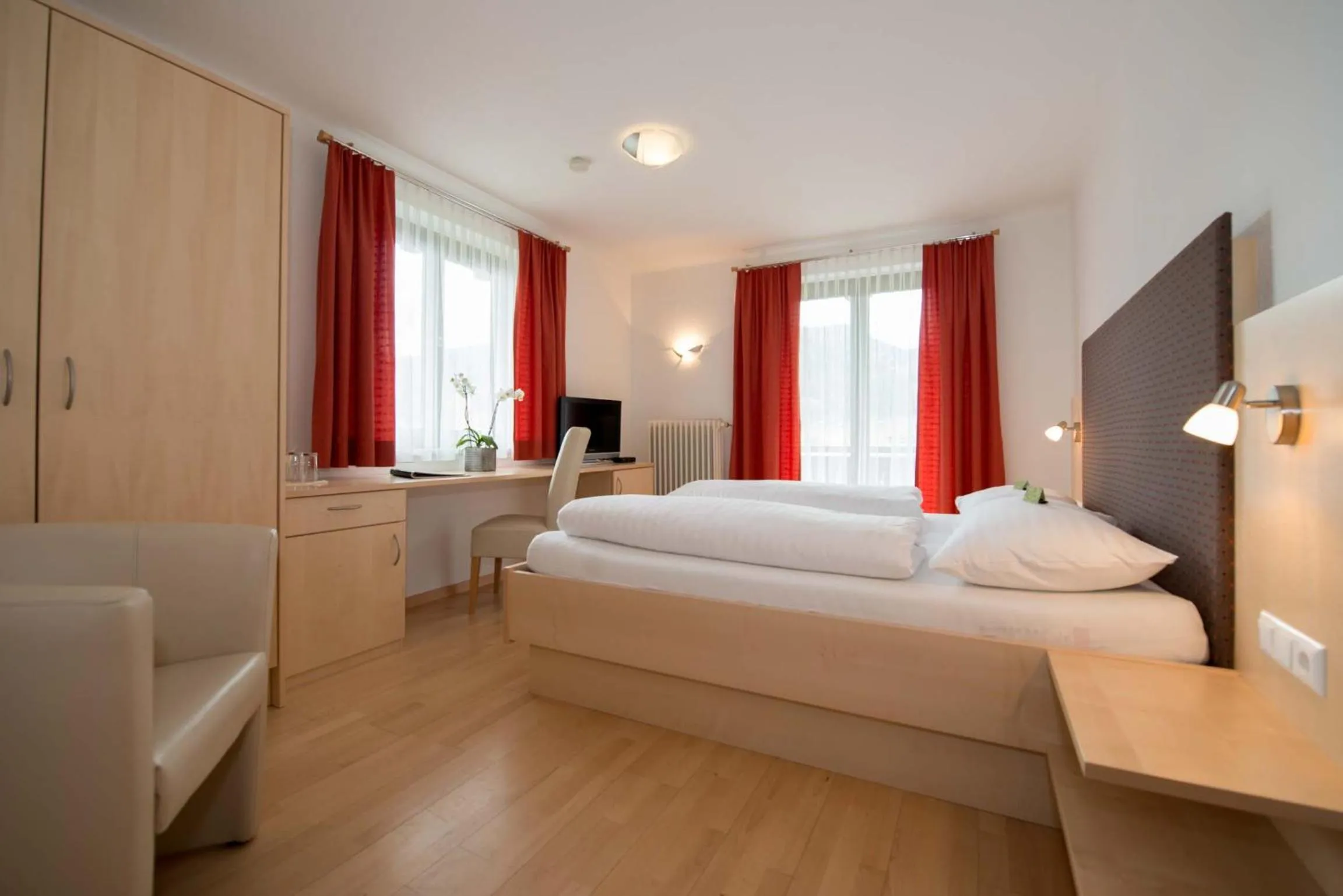 Bedroom, Bed in Hotel Lipeter & Bergheimat