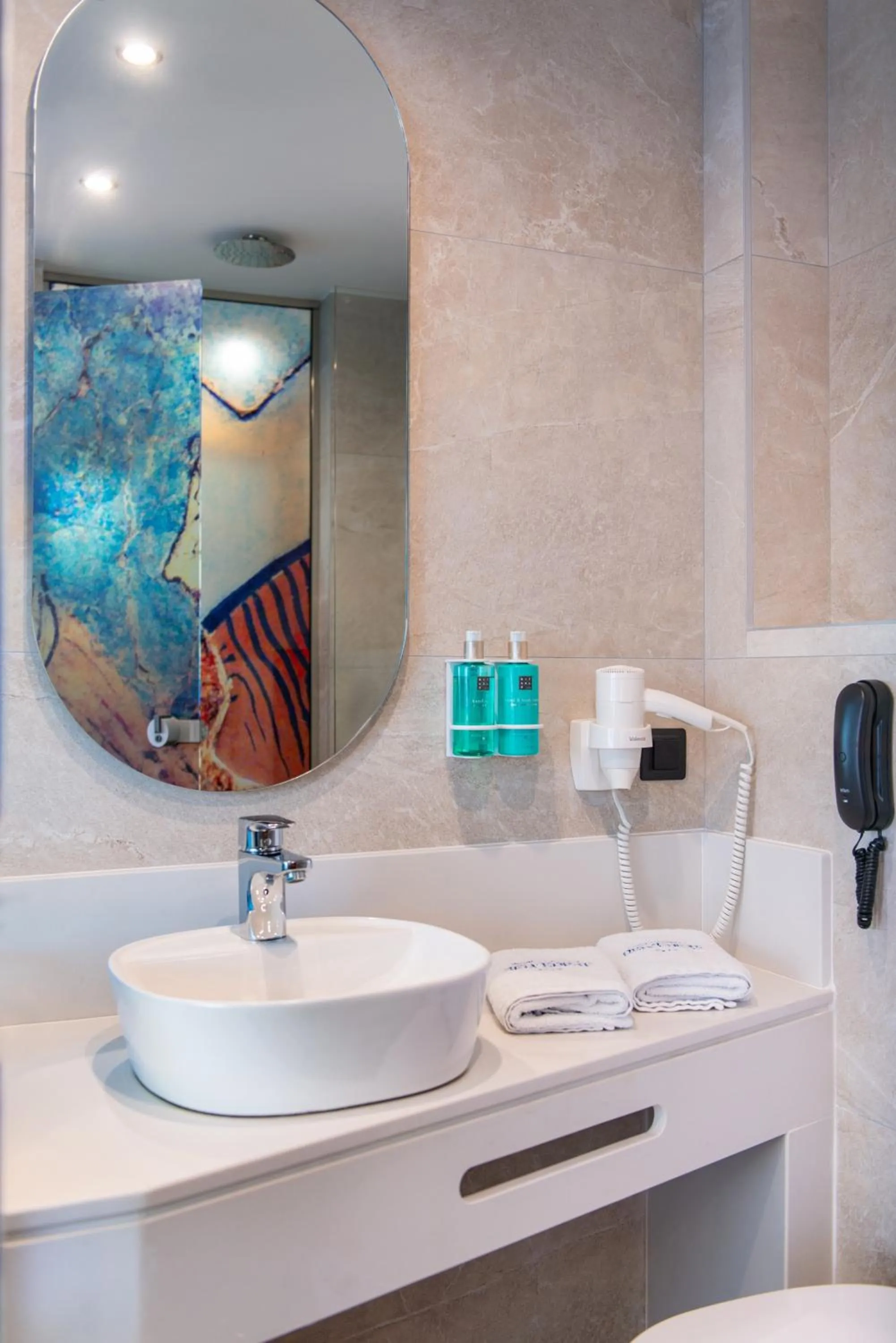 Bathroom in Royal & Imperial Belvedere Resort