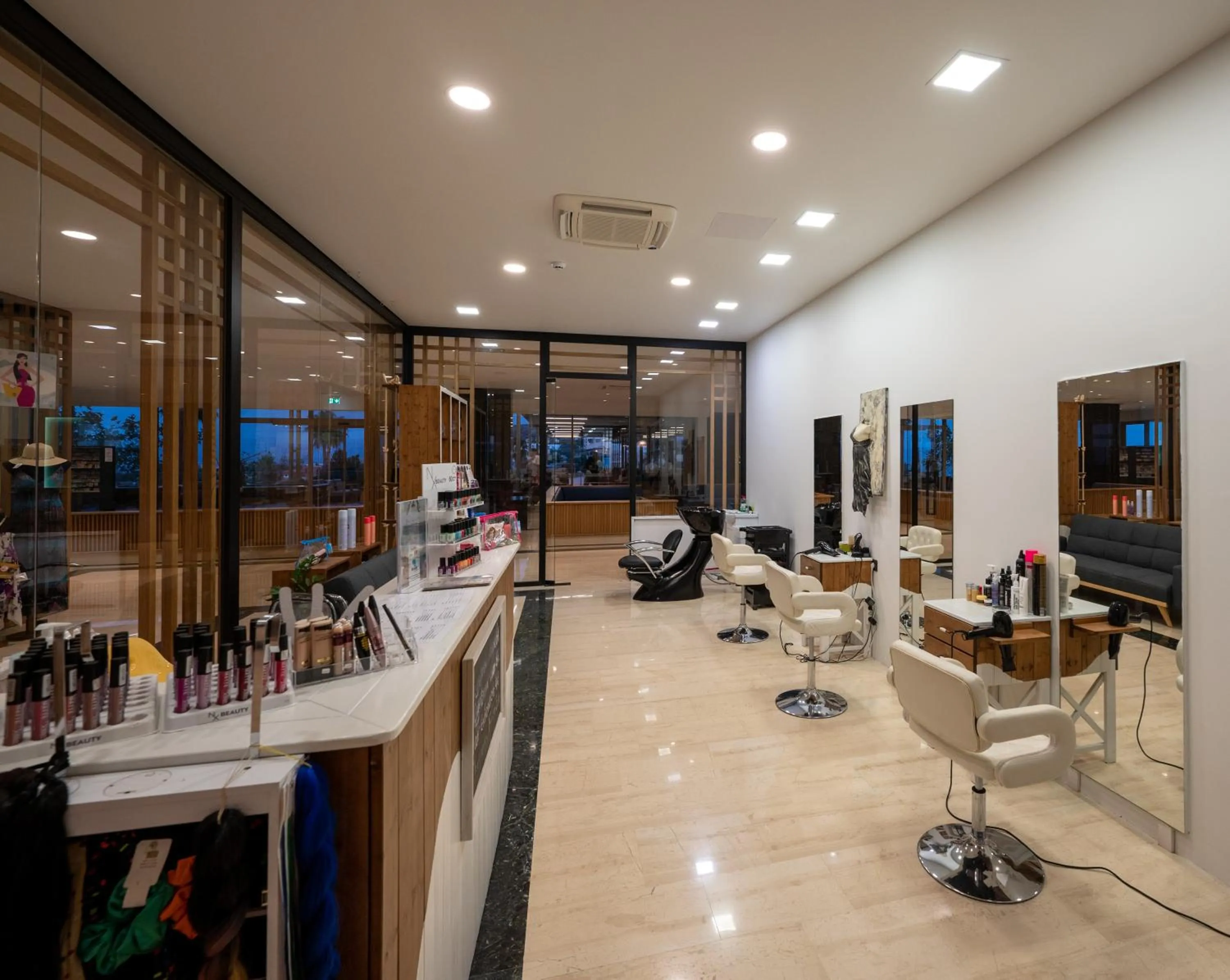 hair dresser in Royal & Imperial Belvedere Resort