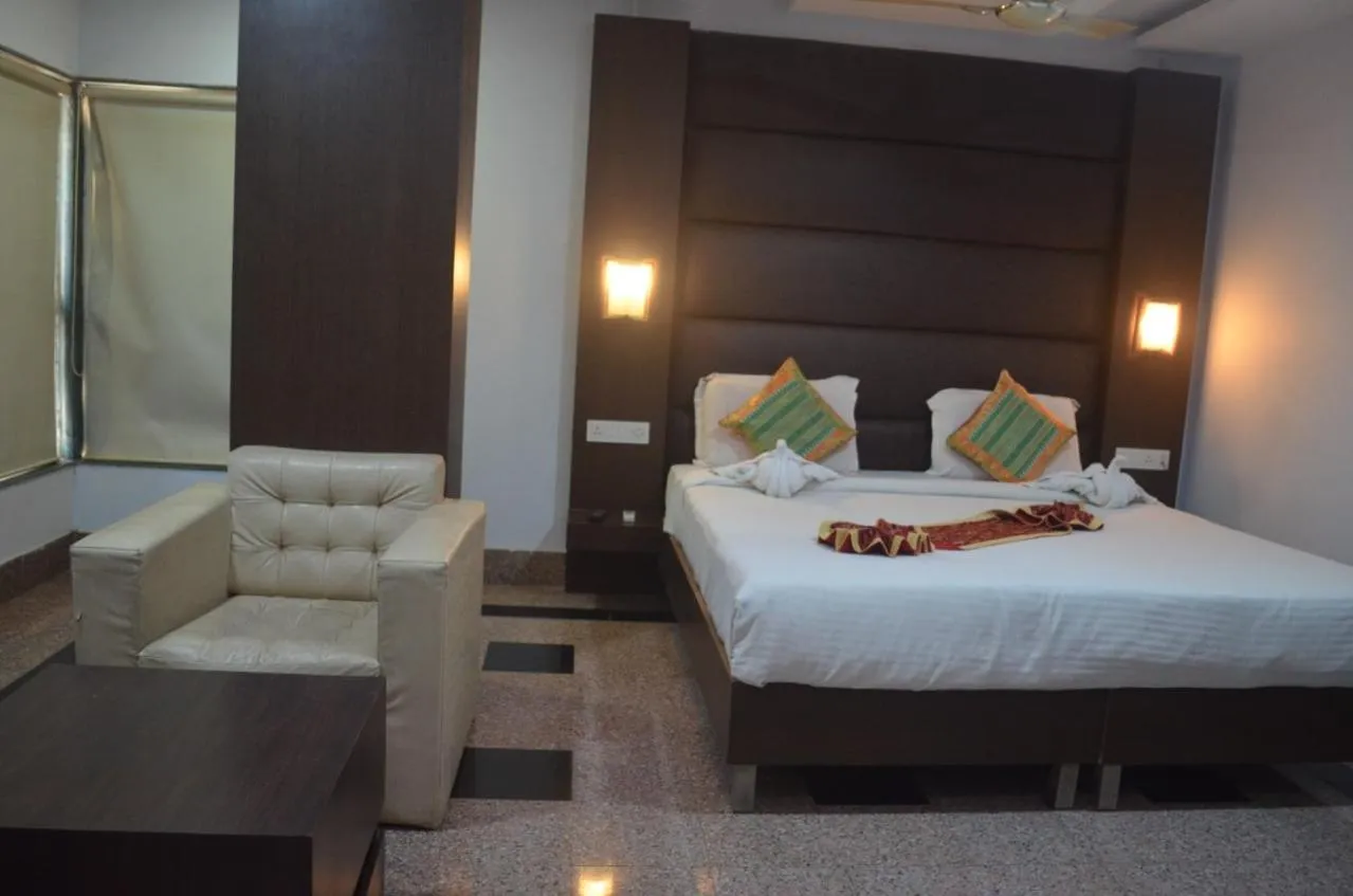 Bedroom, Bed in The Himalaya Park