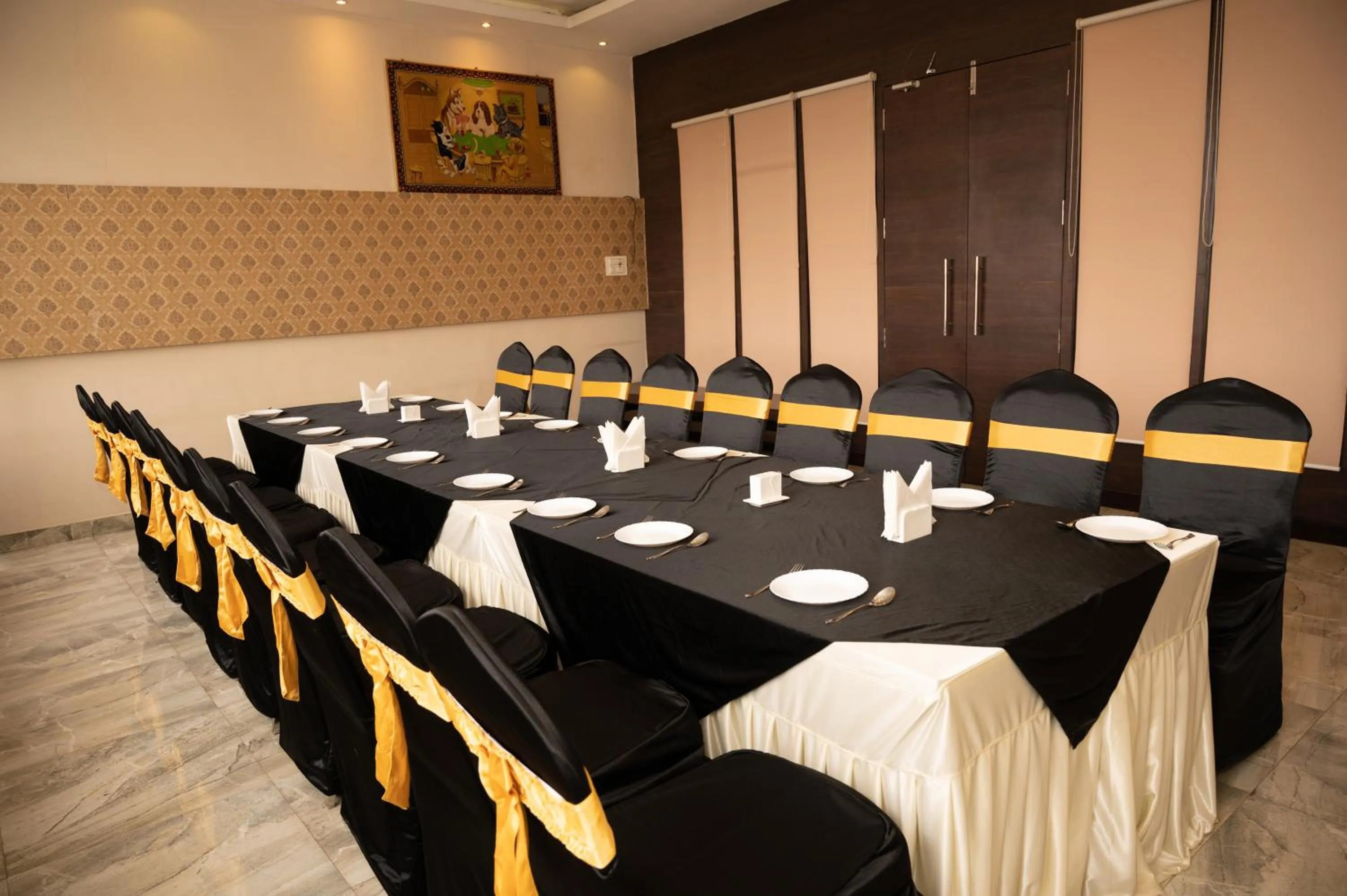 Restaurant/places to eat in The Himalaya Park